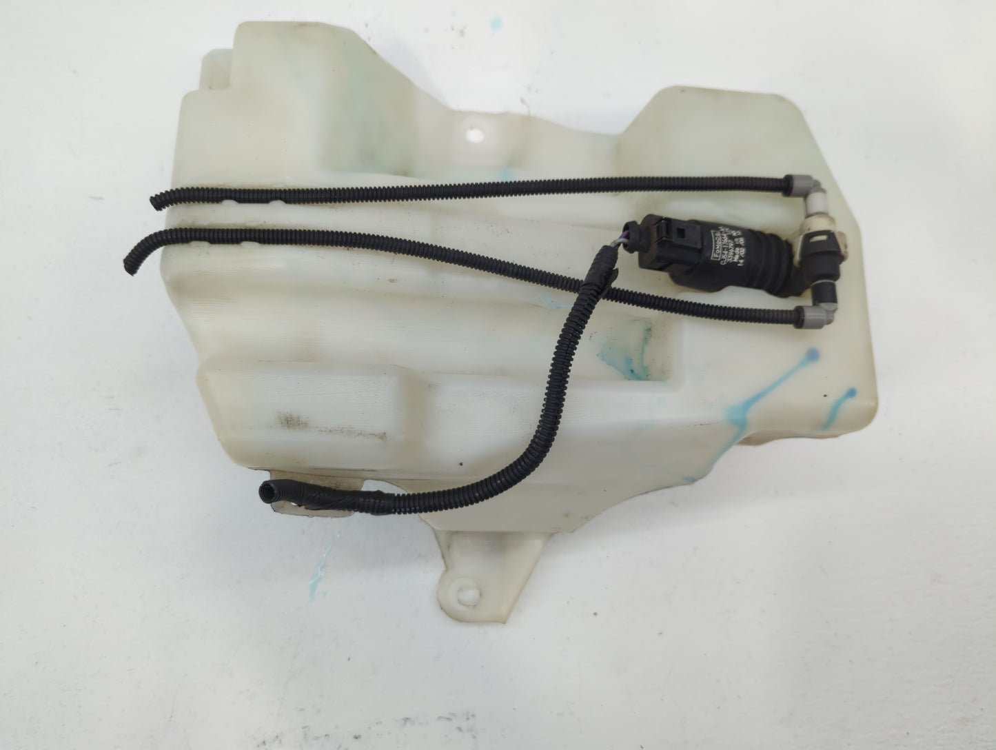 2013-2014 Ford Escape Windshield Washer Fluid Reservoir Bottle Oem - Oemusedautoparts1.com