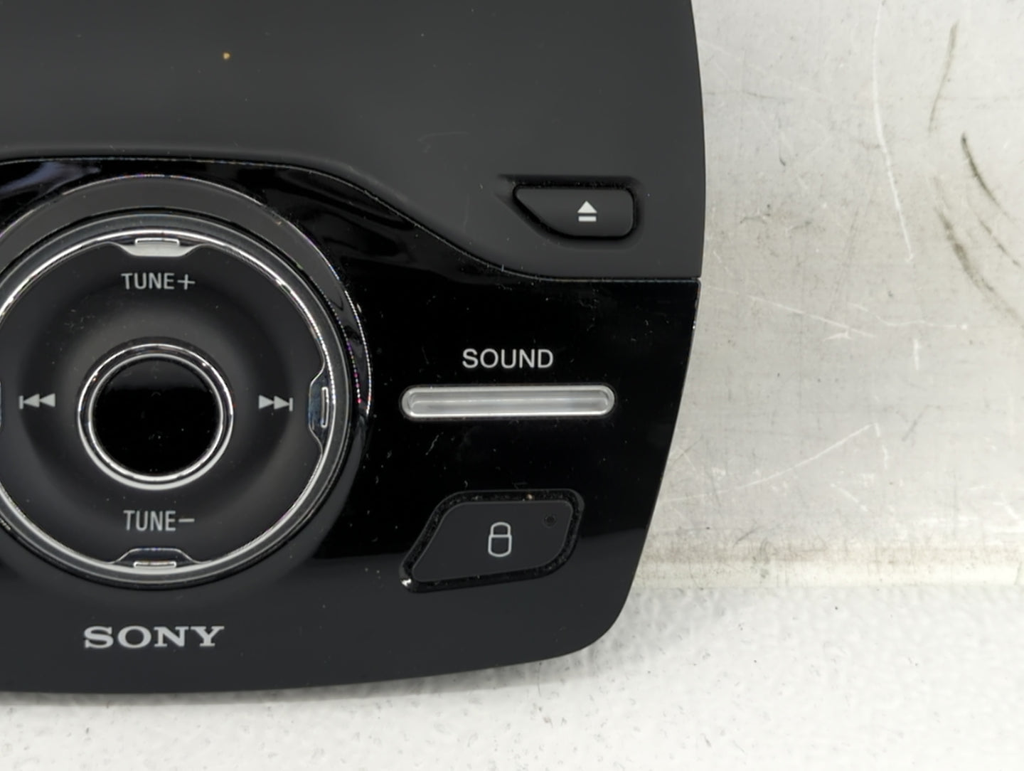 2014 Ford Escape Radio AM FM Cd Player Receiver Replacement P/N:CJ5T-18K811-FD Fits OEM Used Auto Parts - Oemusedautoparts1.