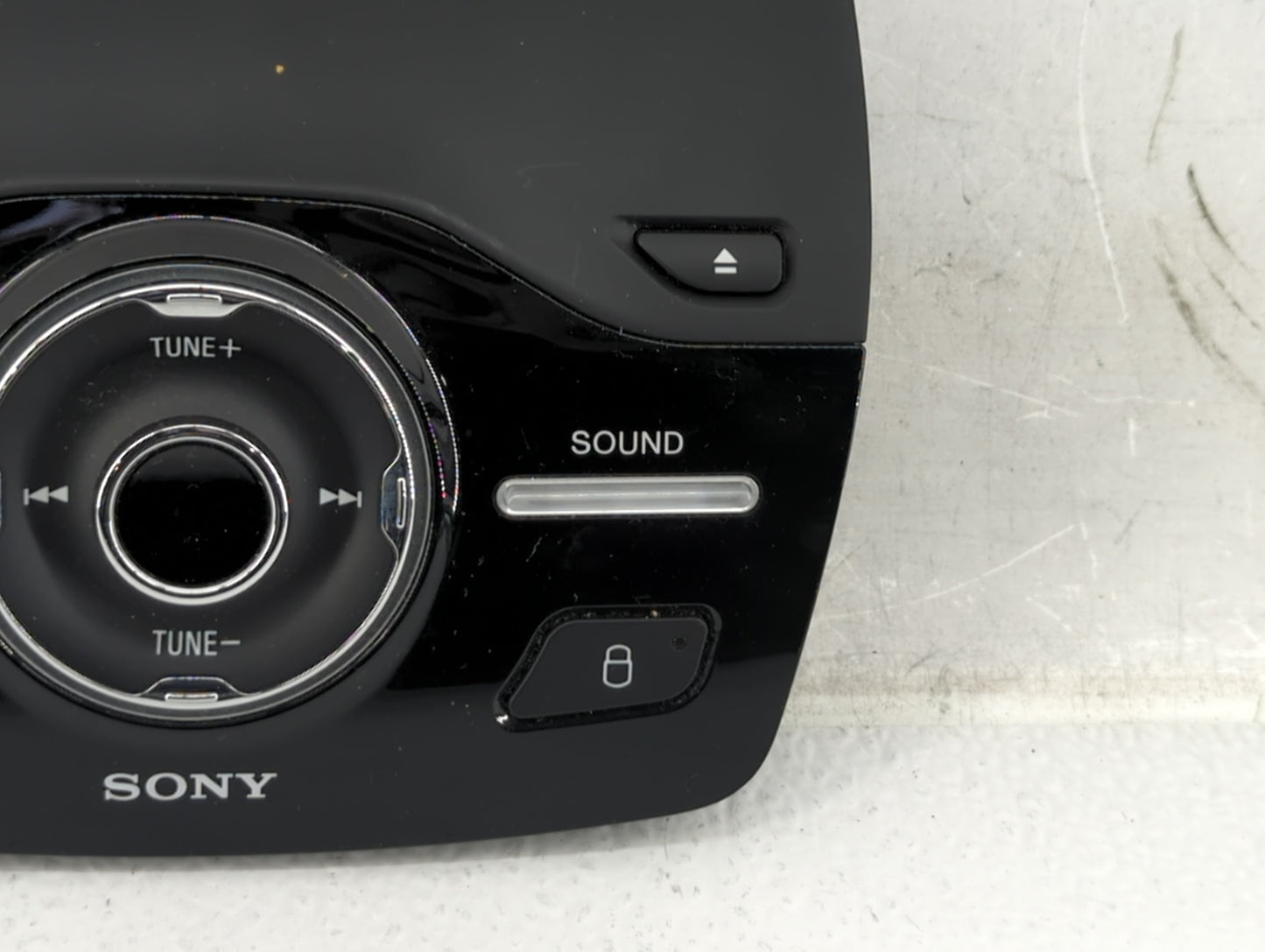 2014 Ford Escape Radio AM FM Cd Player Receiver Replacement P/N:CJ5T-18K811-FD Fits OEM Used Auto Parts - Oemusedautoparts1.