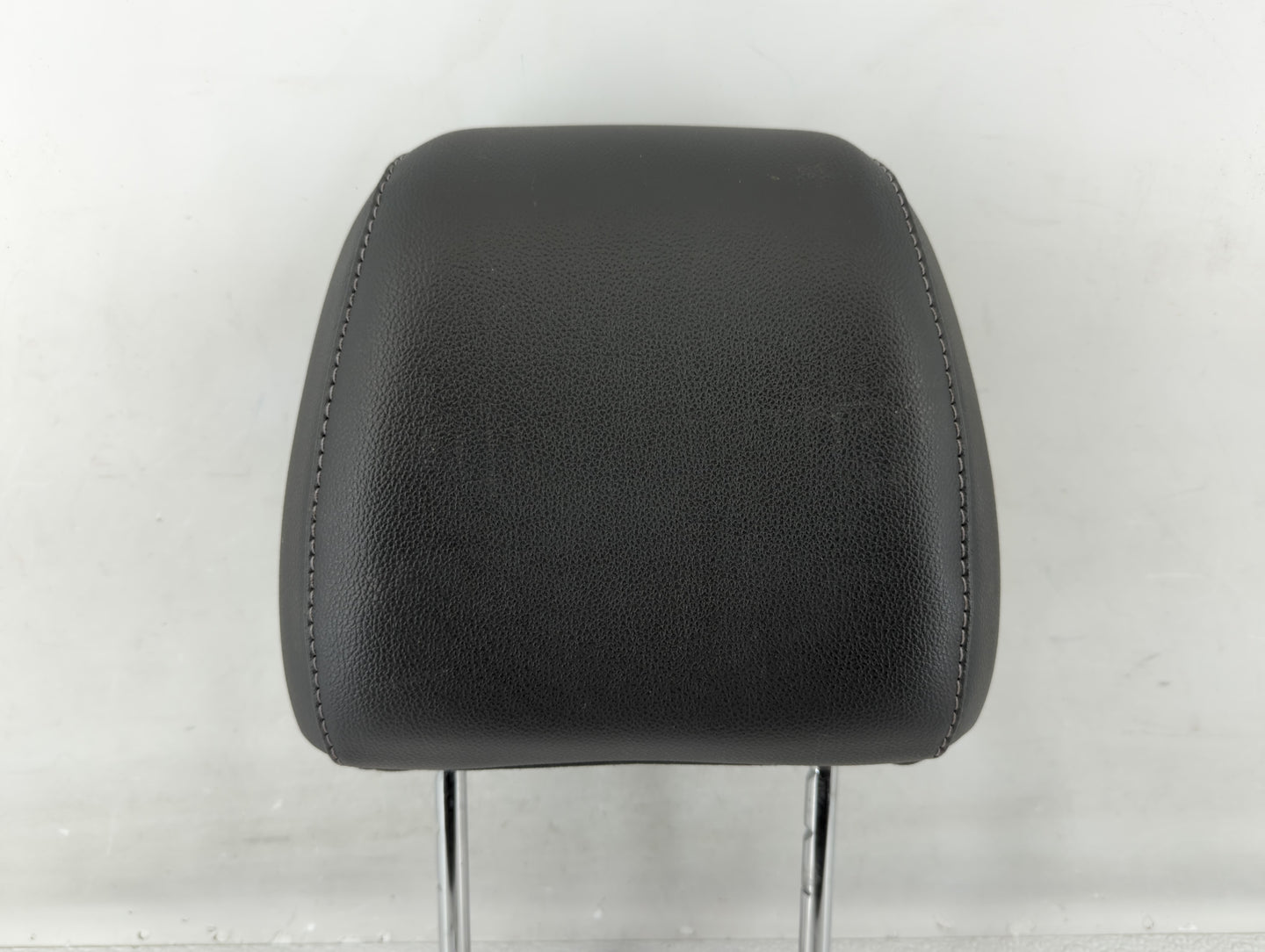 2014 Ford Escape Headrest Head Rest Front Driver Passenger Seat Fits OEM Used Auto Parts - Oemusedautoparts1.com