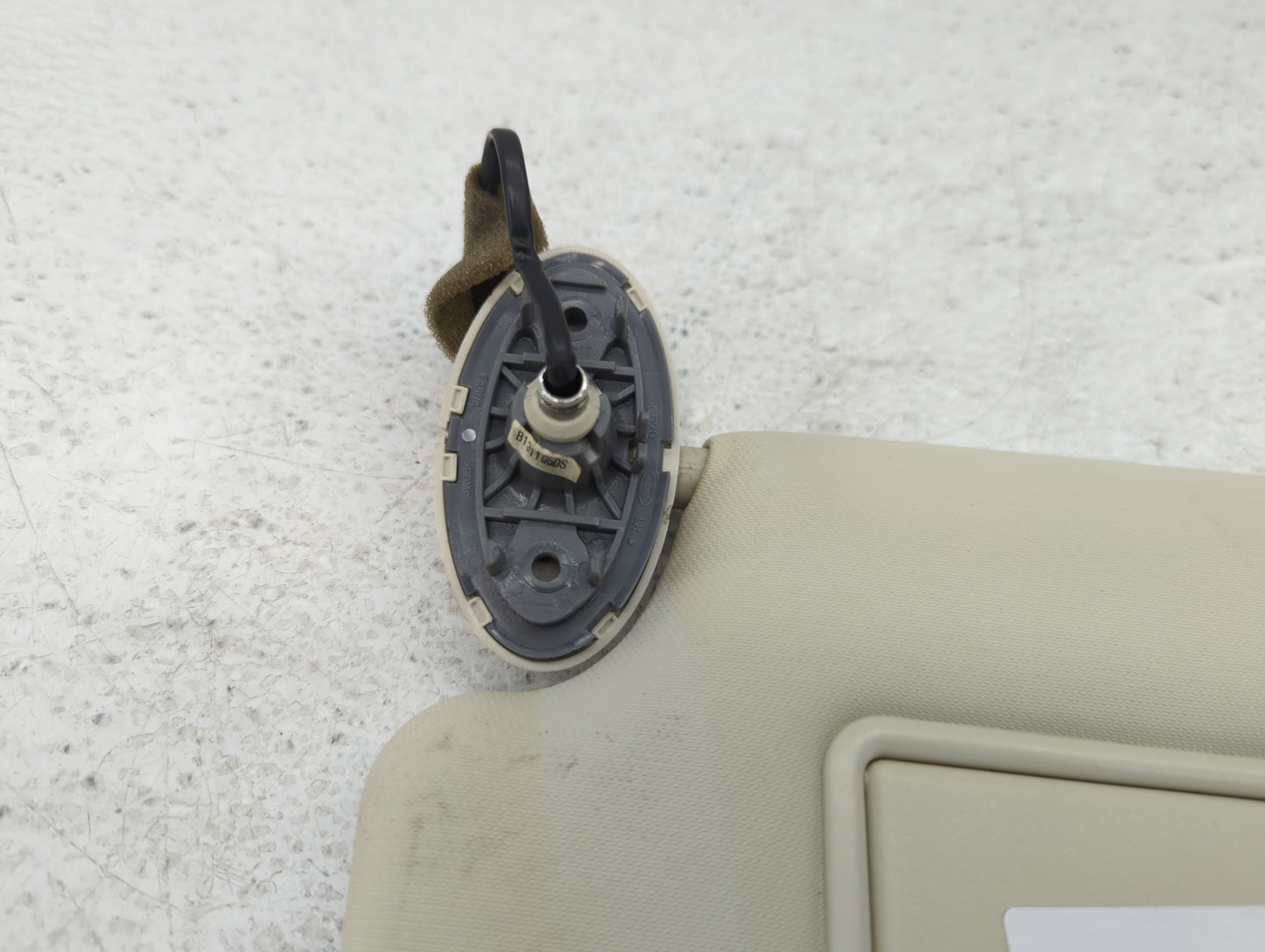 2013-2019 Ford Escape Sun Visor Shade Replacement Driver Left Mirror Fits Fits 2013 2014 2015 2016 2017 2018 2019 OEM Used A