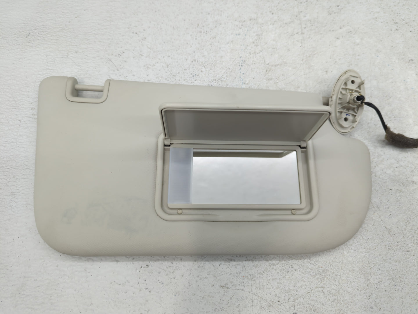 2013-2019 Ford Escape Sun Visor Shade Replacement Passenger Right Mirror Fits Fits 2013 2014 2015 2016 2017 2018 2019 OEM Us