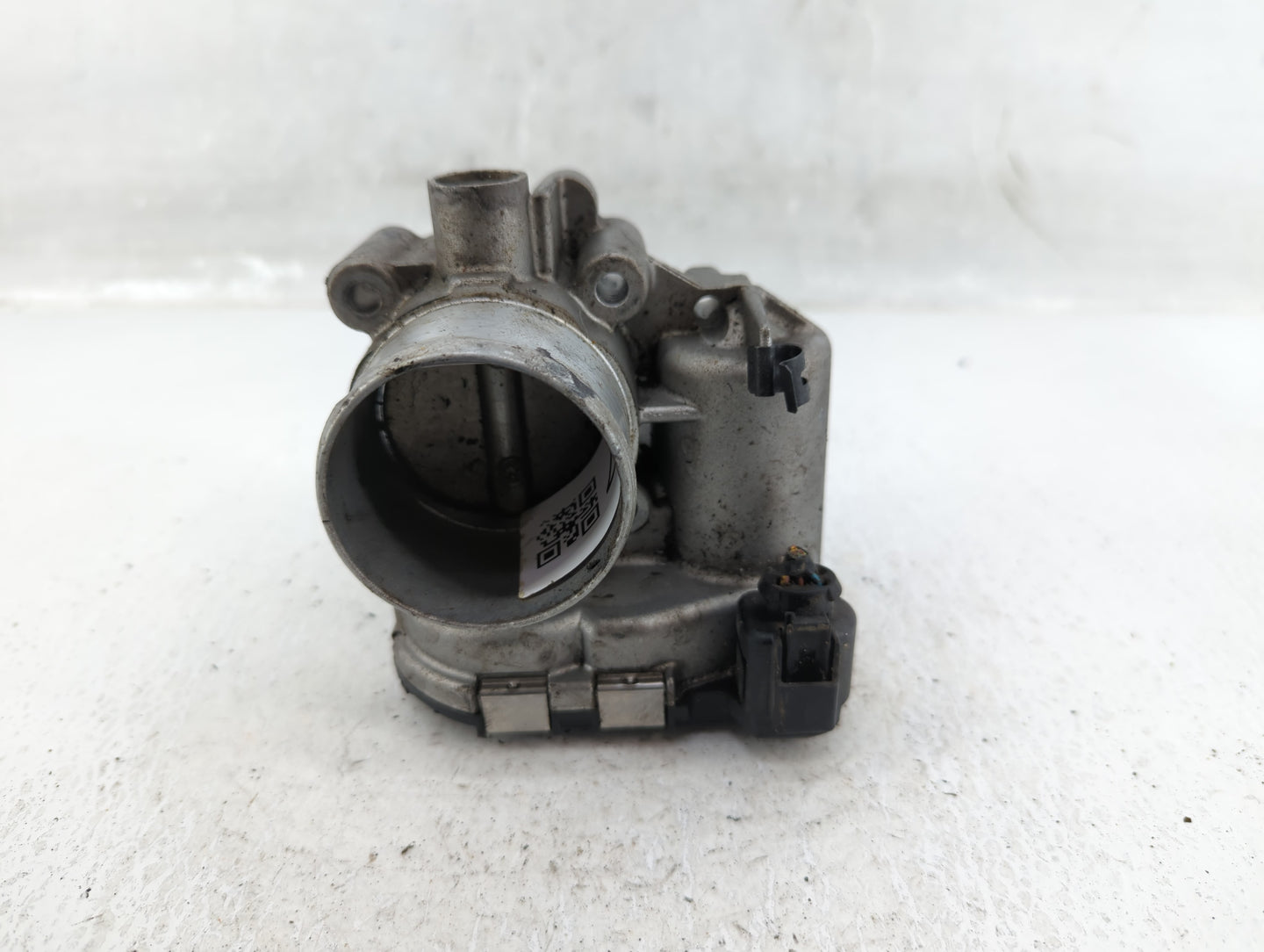 2013-2016 Ford Escape Throttle Body P/N:7S7G-9F991-CA Fits Fits 2013 2014 2015 2016 2017 2018 2019 OEM Used Auto Parts - Oem