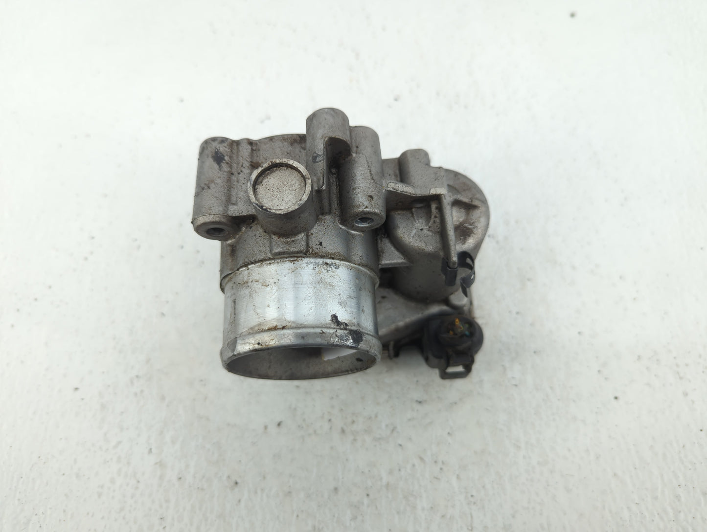 2013-2016 Ford Escape Throttle Body P/N:7S7G-9F991-CA Fits Fits 2013 2014 2015 2016 2017 2018 2019 OEM Used Auto Parts - Oem