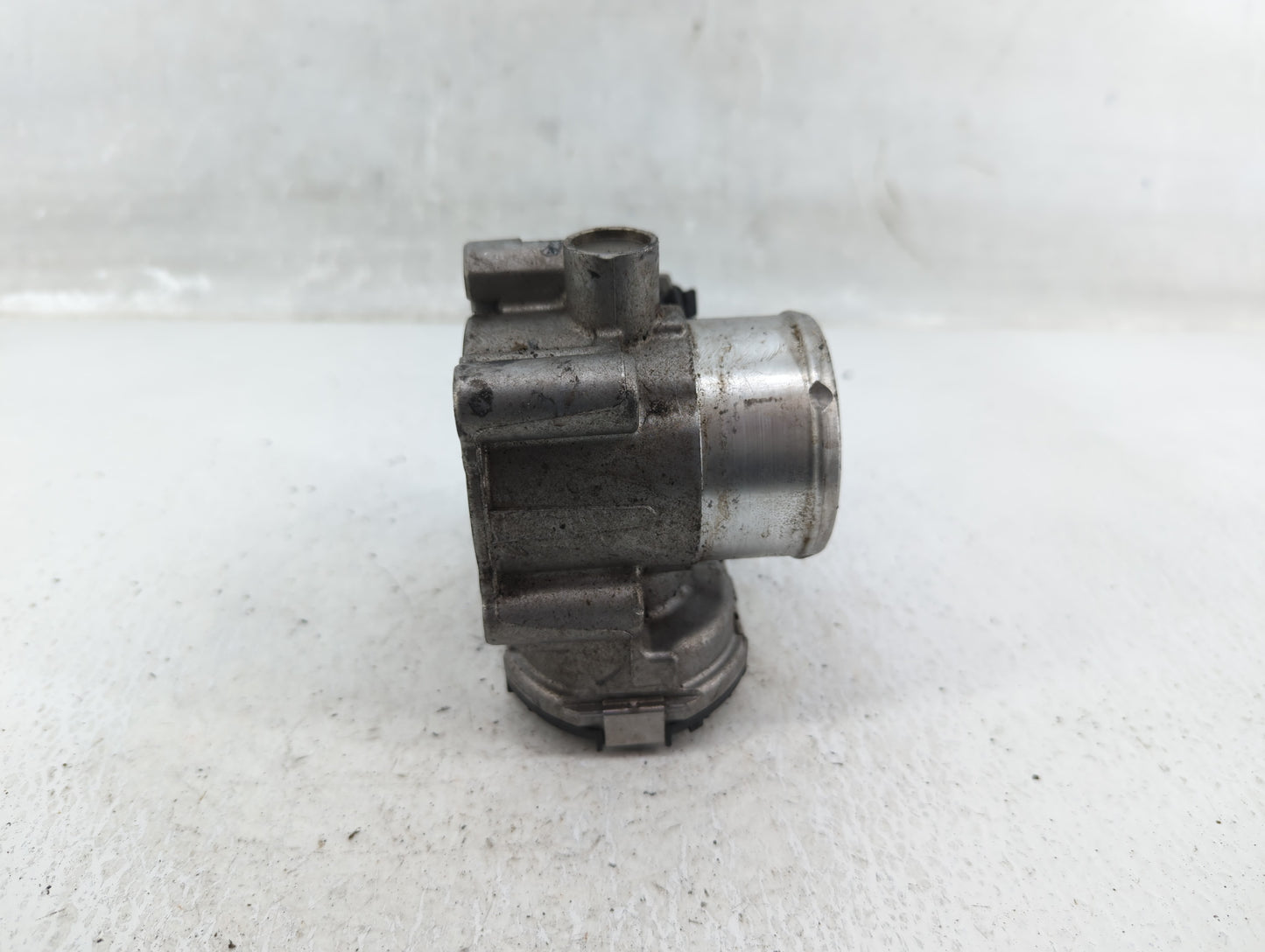 2013-2016 Ford Escape Throttle Body P/N:7S7G-9F991-CA Fits Fits 2013 2014 2015 2016 2017 2018 2019 OEM Used Auto Parts - Oem