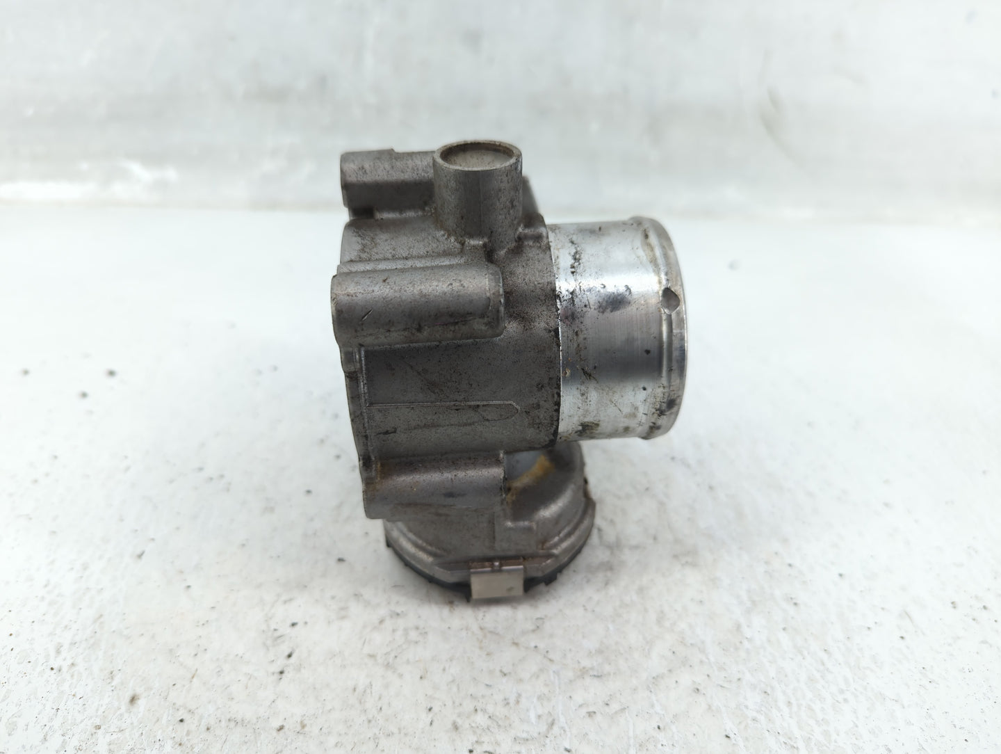 2013-2016 Ford Escape Throttle Body P/N:7S7G-9F991-CA Fits Fits 2013 2014 2015 2016 2017 2018 2019 OEM Used Auto Parts - Oem