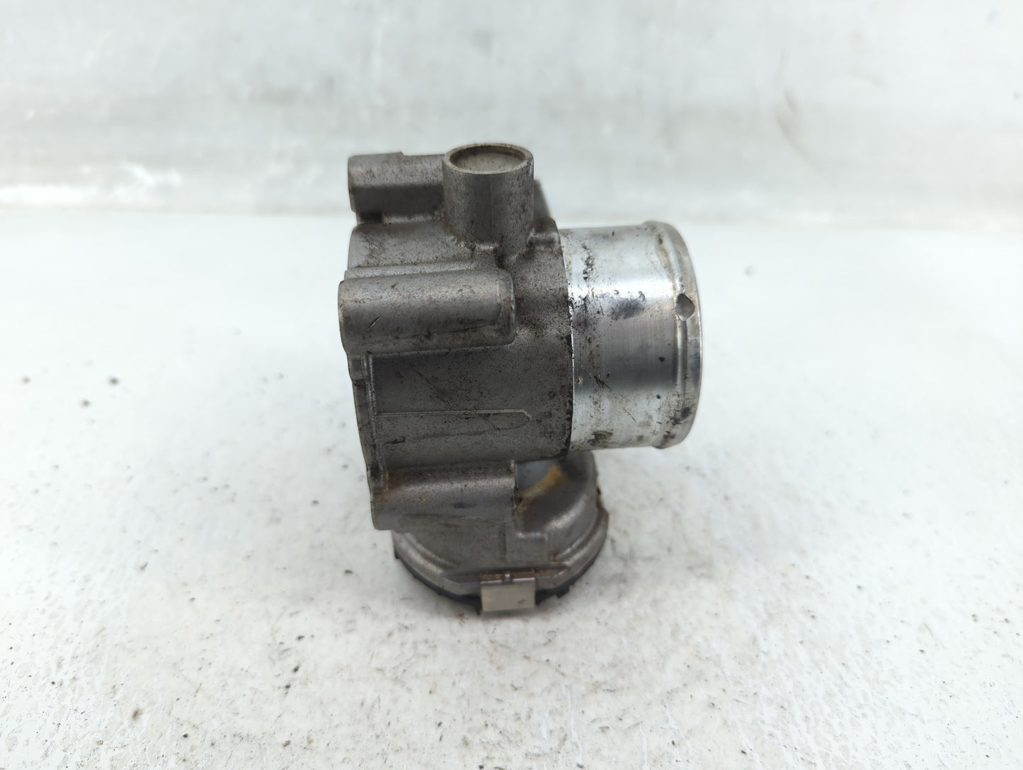 2013-2016 Ford Escape Throttle Body P/N:7S7G-9F991-CA Fits Fits 2013 2014 2015 2016 2017 2018 2019 OEM Used Auto Parts - Oem