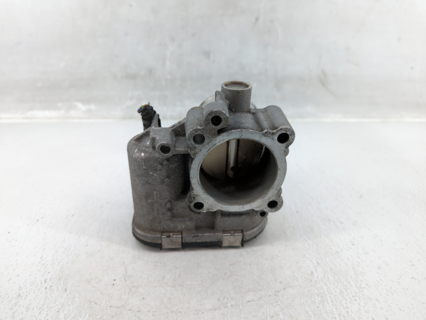 2013-2016 Ford Escape Throttle Body P/N:7S7G-9F991-CA Fits Fits 2013 2014 2015 2016 2017 2018 2019 OEM Used Auto Parts - Oem