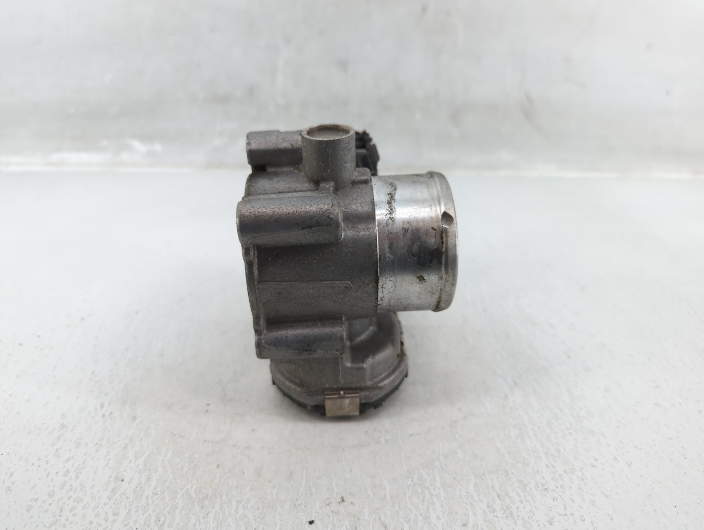 2013-2016 Ford Escape Throttle Body P/N:7S7G-9F991-CA Fits Fits 2013 2014 2015 2016 2017 2018 2019 OEM Used Auto Parts - Oem