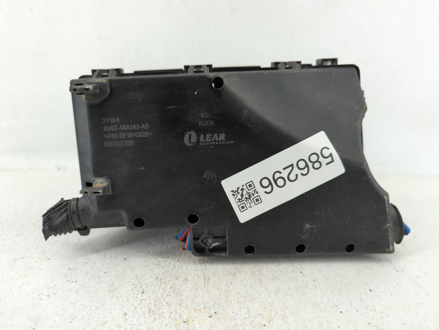 2013-2016 Ford Escape Fusebox Fuse Box Panel Relay Module P/N:AV6T-14A067-AD Fits Fits 2013 2014 2015 2016 OEM Used Auto Par