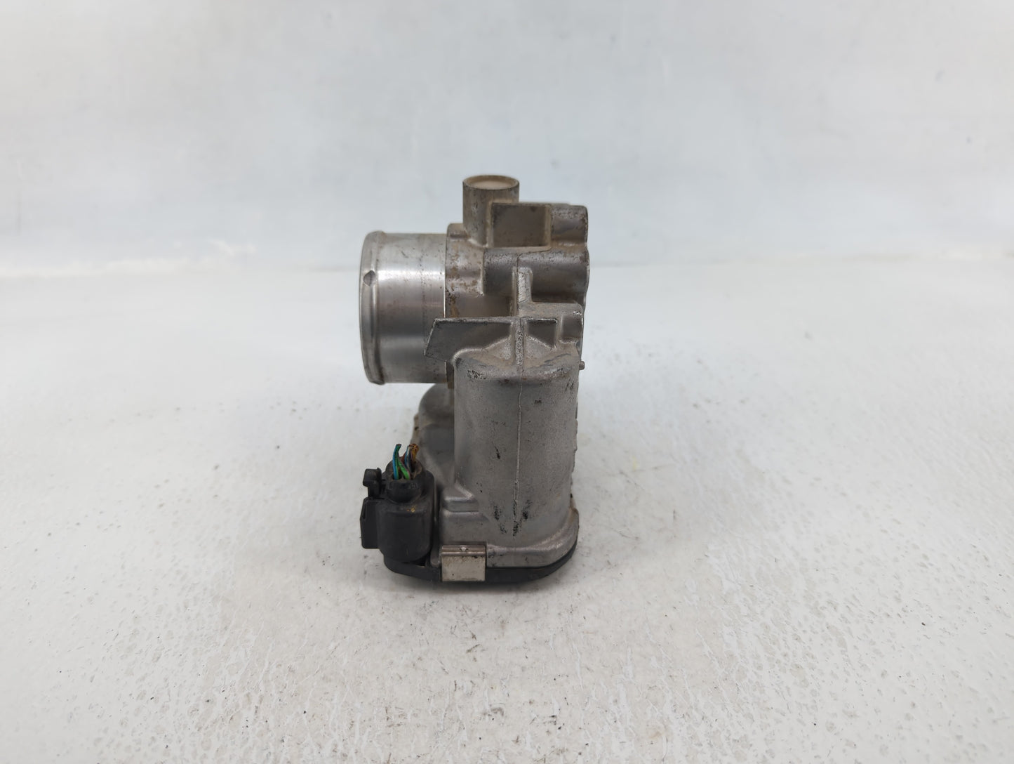 2013-2016 Ford Escape Throttle Body P/N:7S7G-9F991-CA Fits Fits 2013 2014 2015 2016 2017 2018 2019 OEM Used Auto Parts - Oem