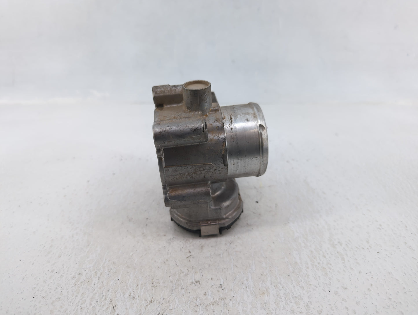 2013-2016 Ford Escape Throttle Body P/N:7S7G-9F991-CA Fits Fits 2013 2014 2015 2016 2017 2018 2019 OEM Used Auto Parts - Oem