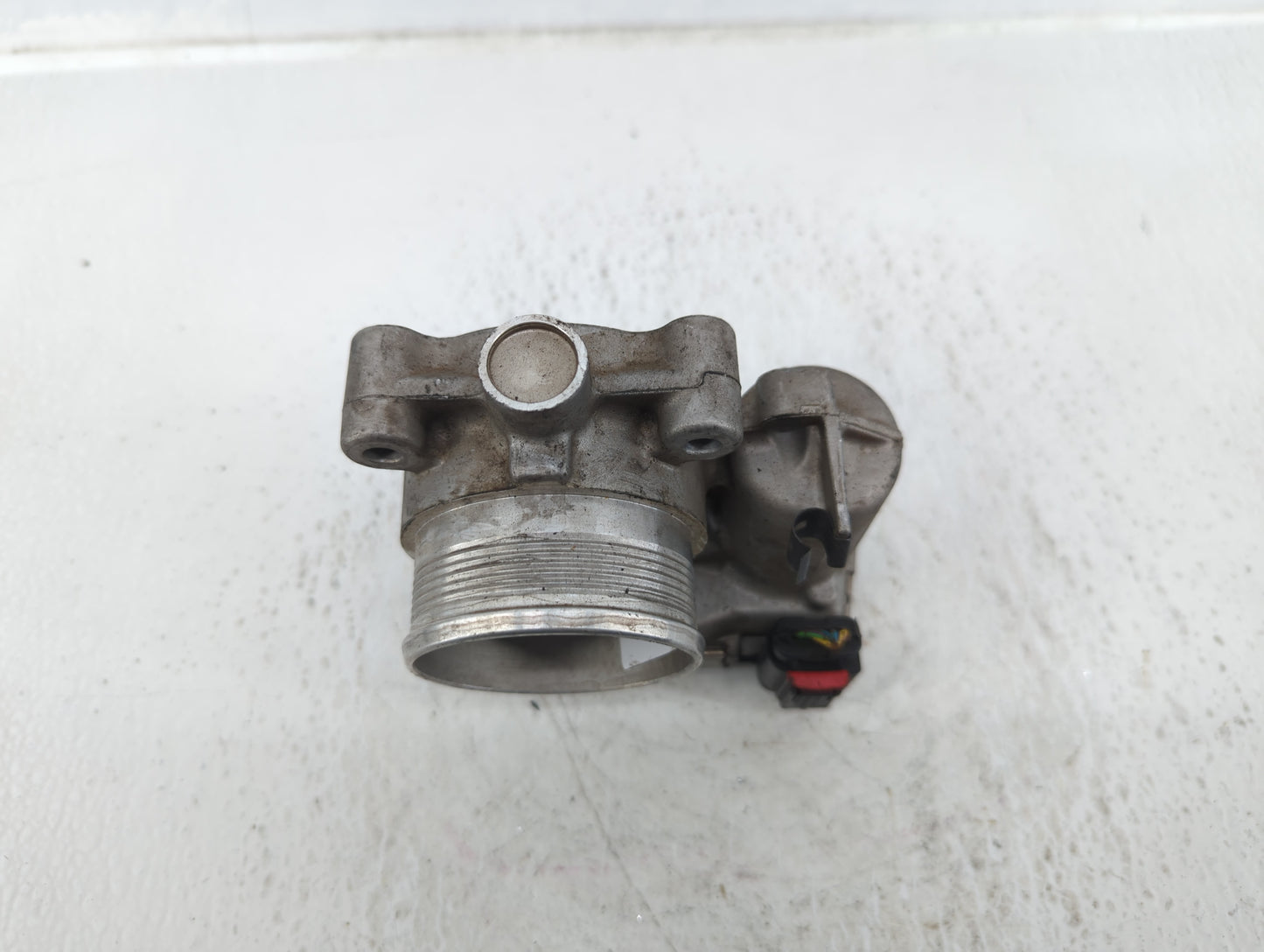 2013-2016 Ford Escape Throttle Body P/N:DS7G-9F991-BB Fits Fits 2012 2013 2014 2015 2016 2017 OEM Used Auto Parts - Oemuseda