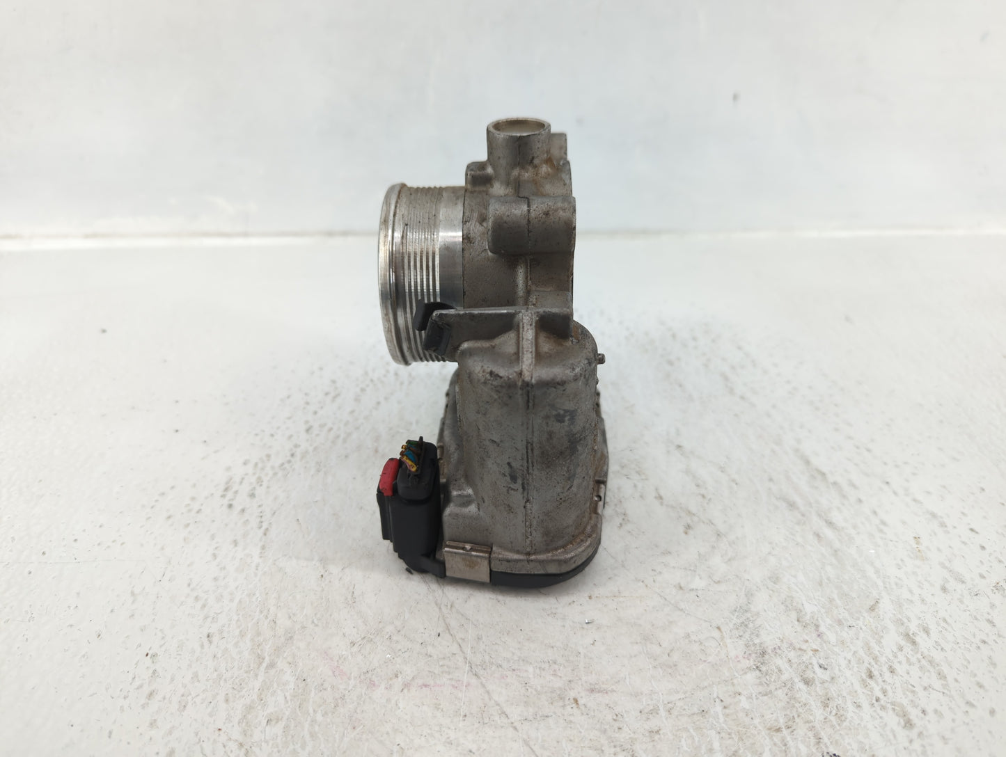 2013-2016 Ford Escape Throttle Body P/N:DS7G-9F991-BB Fits Fits 2012 2013 2014 2015 2016 2017 OEM Used Auto Parts - Oemuseda
