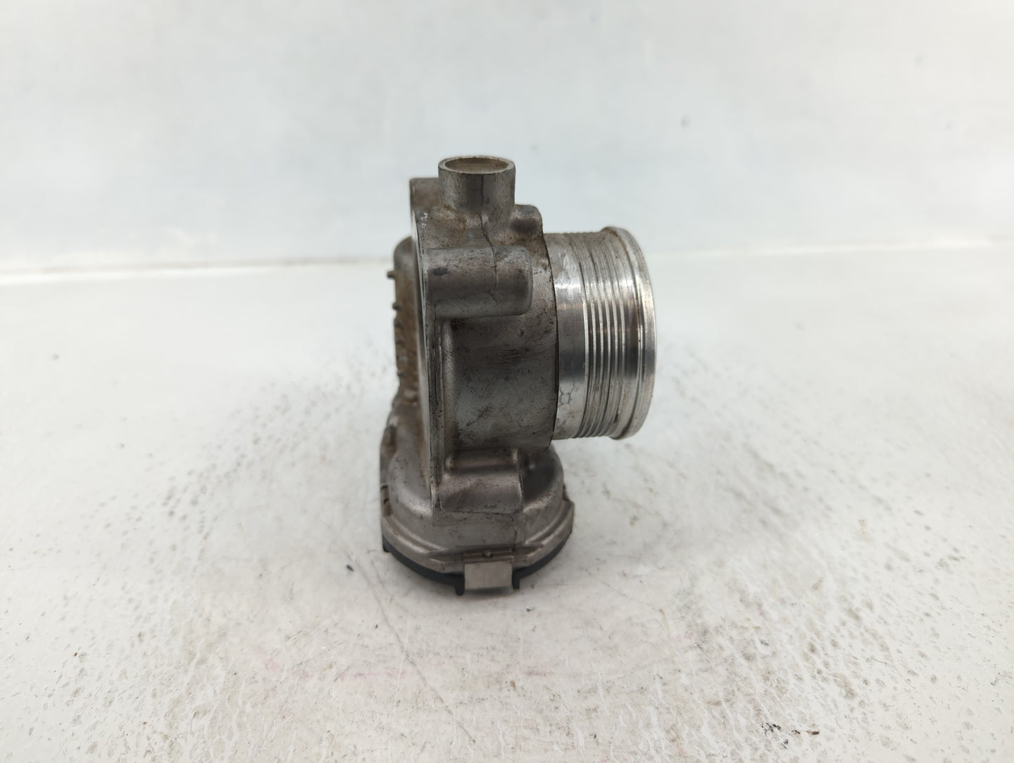 2013-2016 Ford Escape Throttle Body P/N:DS7G-9F991-BB Fits Fits 2012 2013 2014 2015 2016 2017 OEM Used Auto Parts - Oemuseda