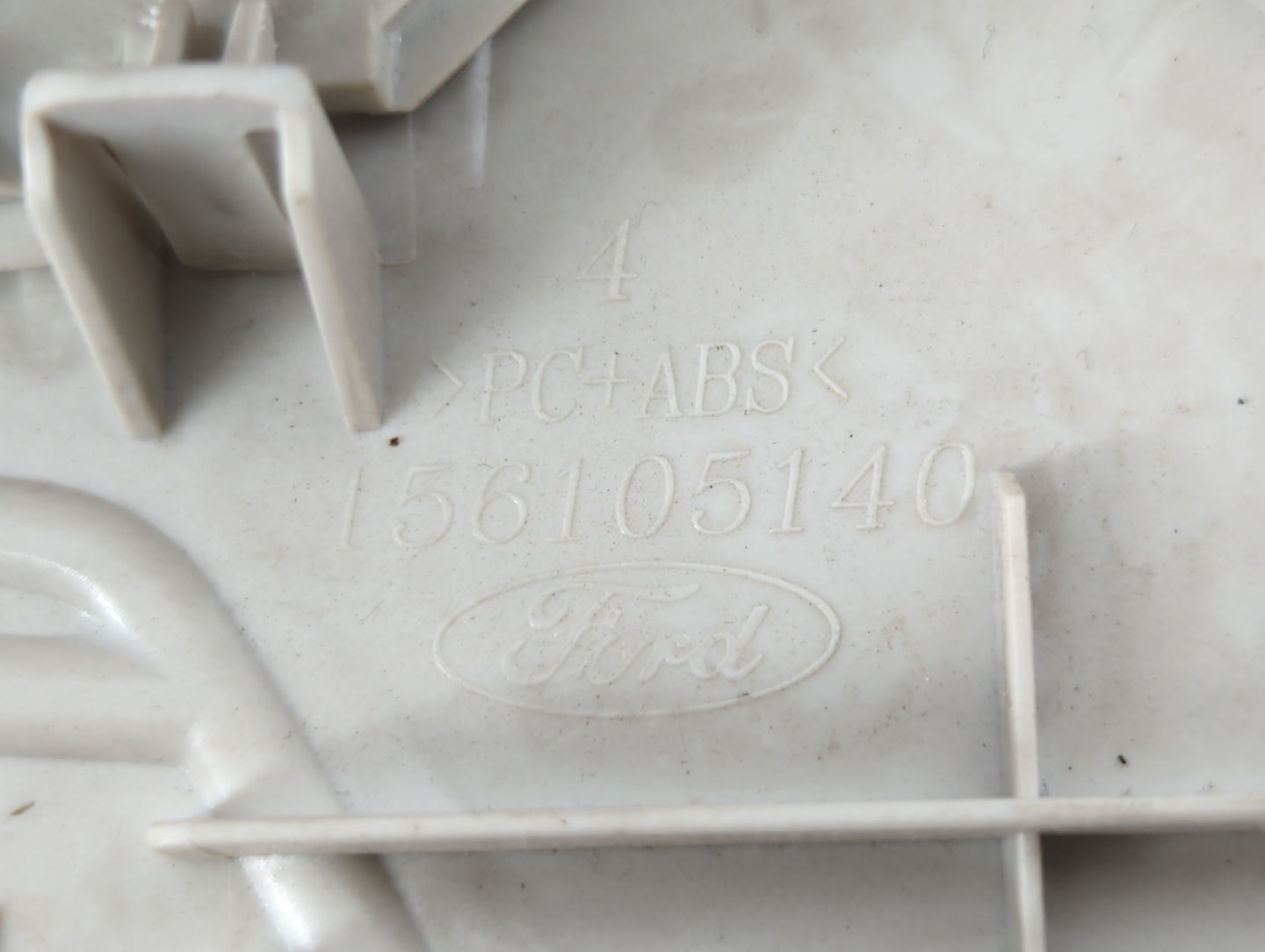 2014 Ford Escape Overhead Roof Console - Oemusedautoparts1.com