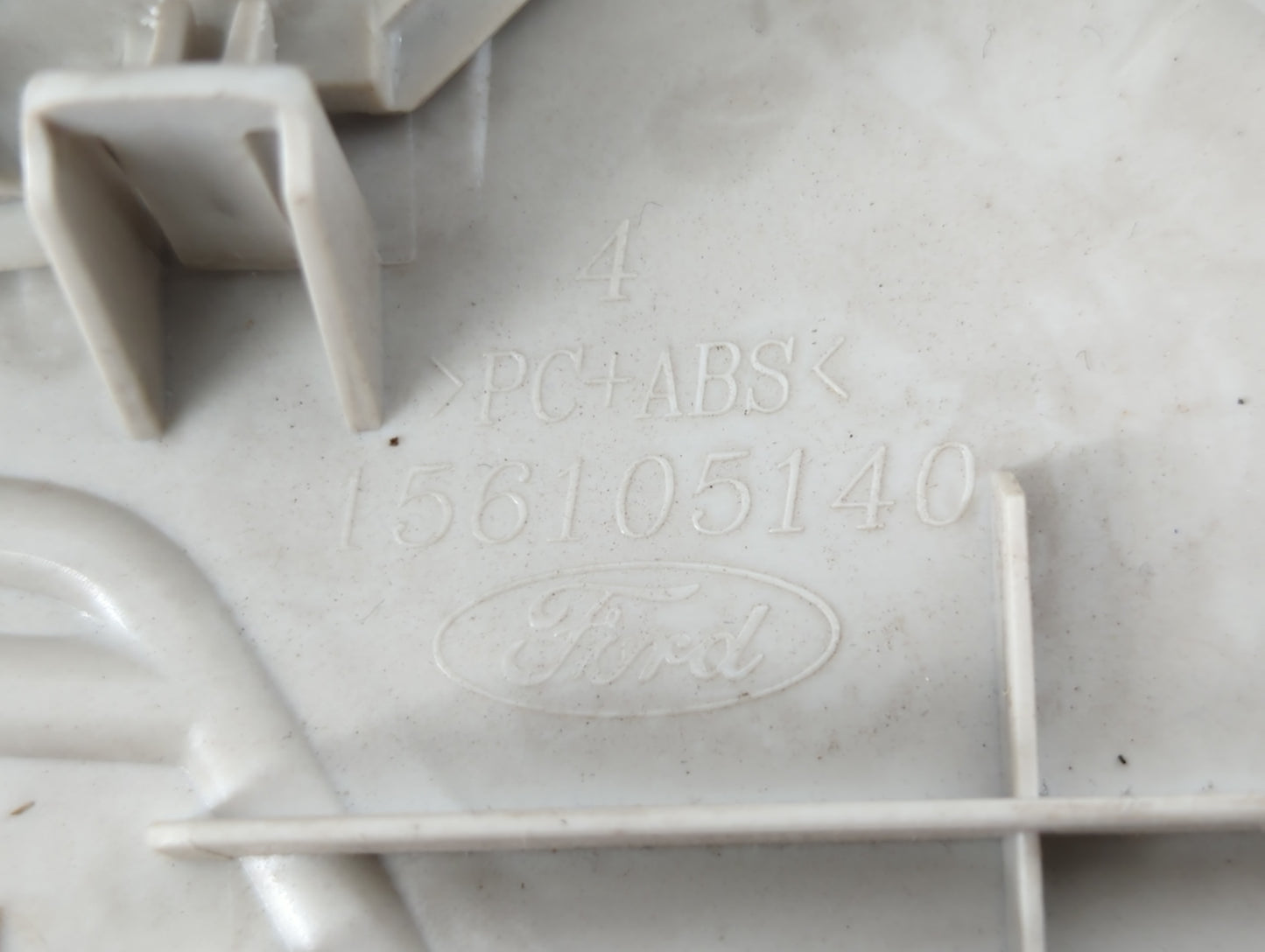 2014 Ford Escape Overhead Roof Console - Oemusedautoparts1.com