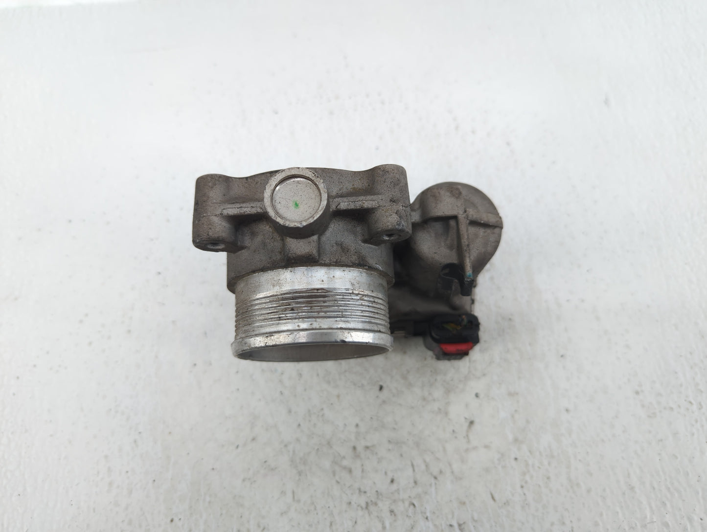 2013-2016 Ford Escape Throttle Body P/N:DS7E-9F991-BB Fits Fits 2013 2014 2015 2016 2017 2018 2019 OEM Used Auto Parts - Oem