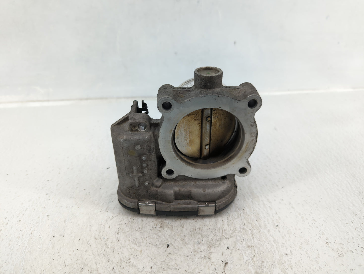2013-2016 Ford Escape Throttle Body P/N:DS7E-9F991-BB Fits Fits 2013 2014 2015 2016 2017 2018 2019 OEM Used Auto Parts - Oem