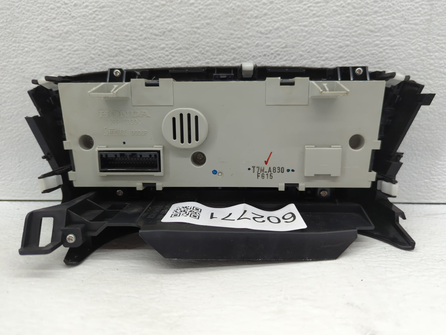 2013-2015 Ford Escape Climate Control Module Temperature AC/Heater Replacement P/N:T7W-A830 FG15 Fits Fits 2013 2014 2015 OE