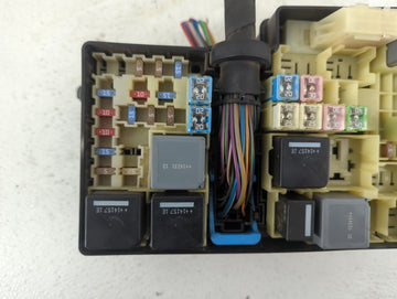 2013-2016 Ford Escape Fusebox Fuse Box Panel Relay Module P/N:AV6T-14A142-AB Fits Fits 2013 2014 2015 2016 OEM Used Auto Parts