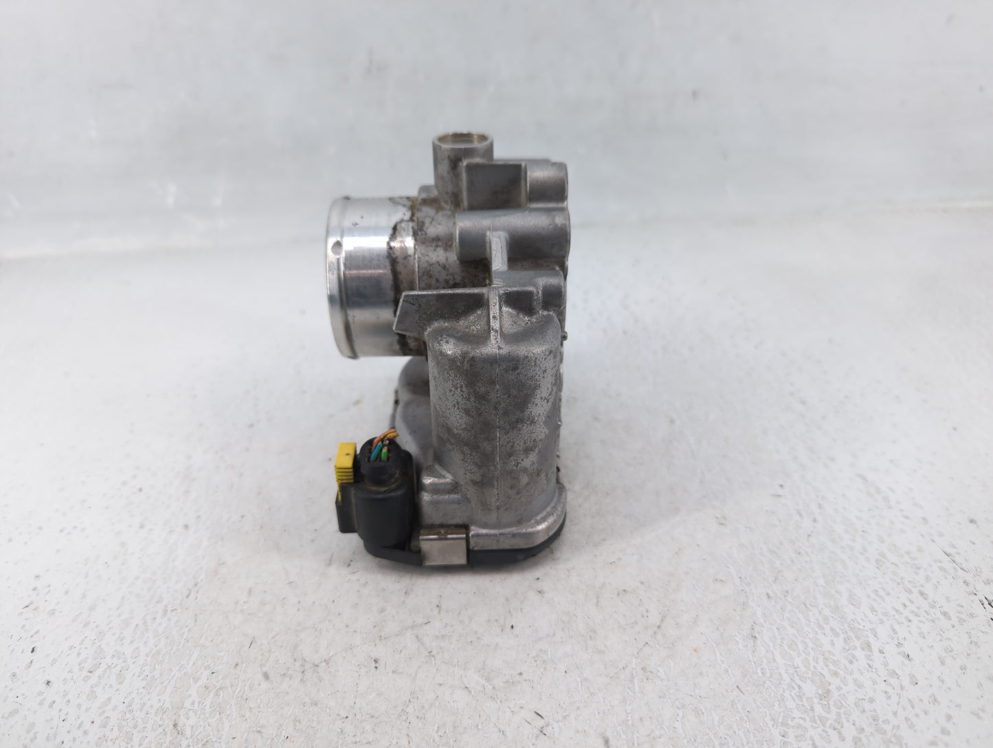 2013-2016 Ford Escape Throttle Body P/N:7S7G-9F991-CA Fits Fits 2013 2014 2015 2016 2017 2018 2019 OEM Used Auto Parts - Oem