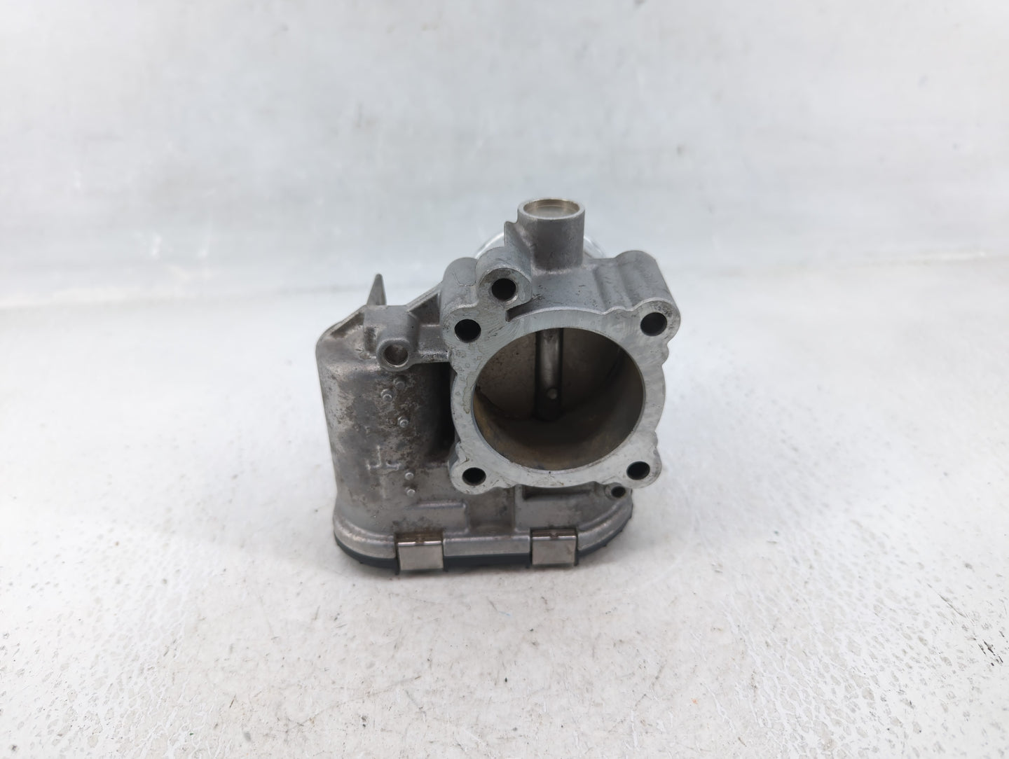 2013-2016 Ford Escape Throttle Body P/N:7S7G-9F991-CA Fits Fits 2013 2014 2015 2016 2017 2018 2019 OEM Used Auto Parts - Oem