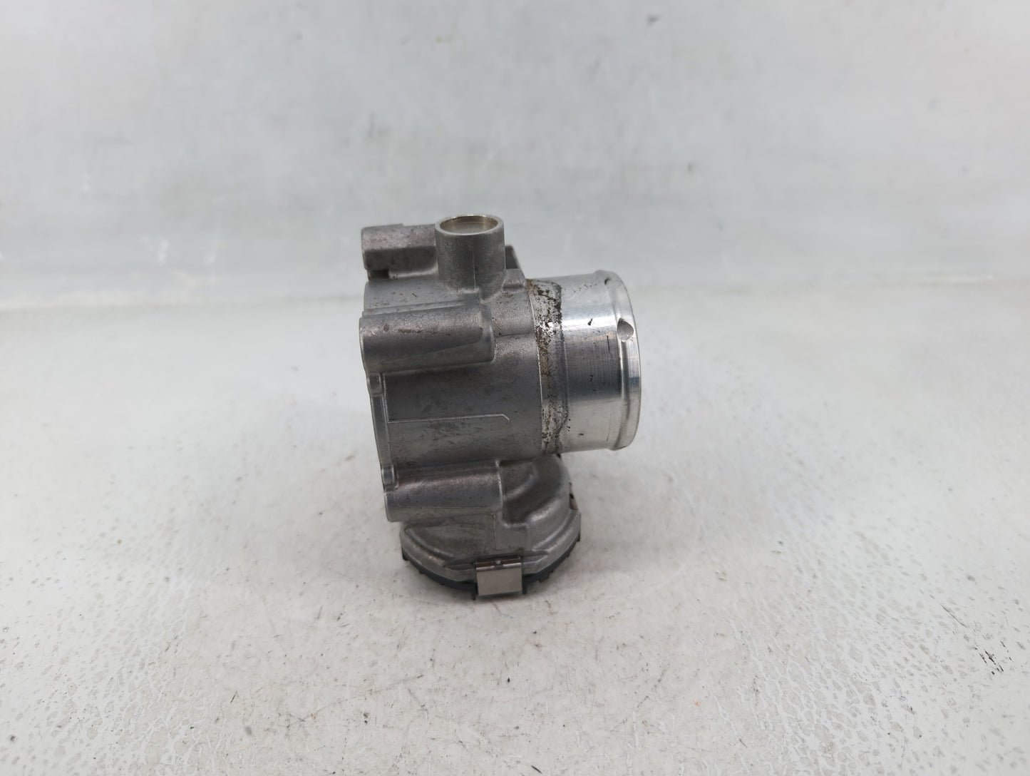 2013-2016 Ford Escape Throttle Body P/N:7S7G-9F991-CA Fits Fits 2013 2014 2015 2016 2017 2018 2019 OEM Used Auto Parts - Oem