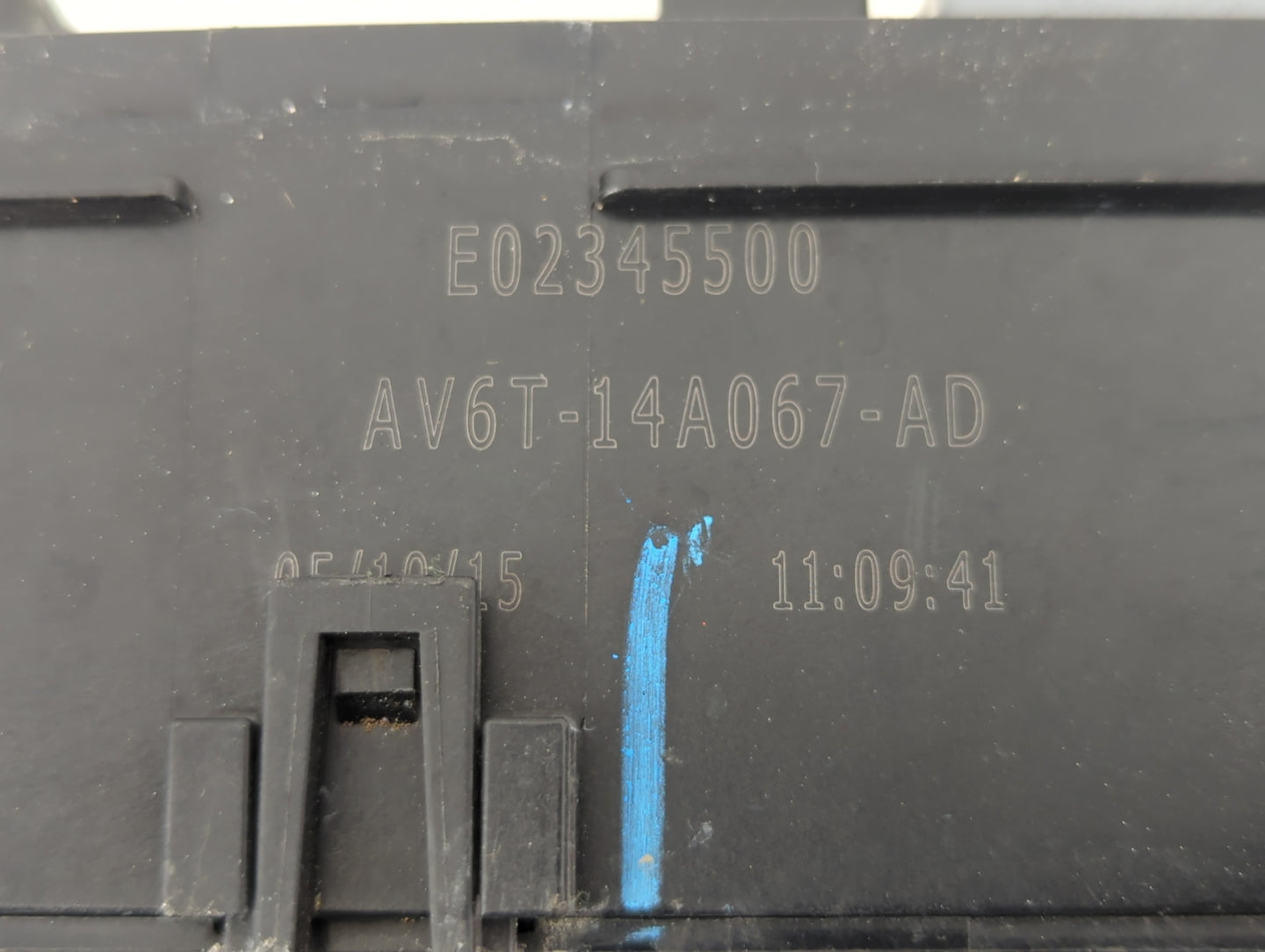 2013-2016 Ford Escape Fusebox Fuse Box Panel Relay Module P/N:AV6T-14A067-AD E00027328 Fits Fits 2013 2014 2015 2016 OEM Use