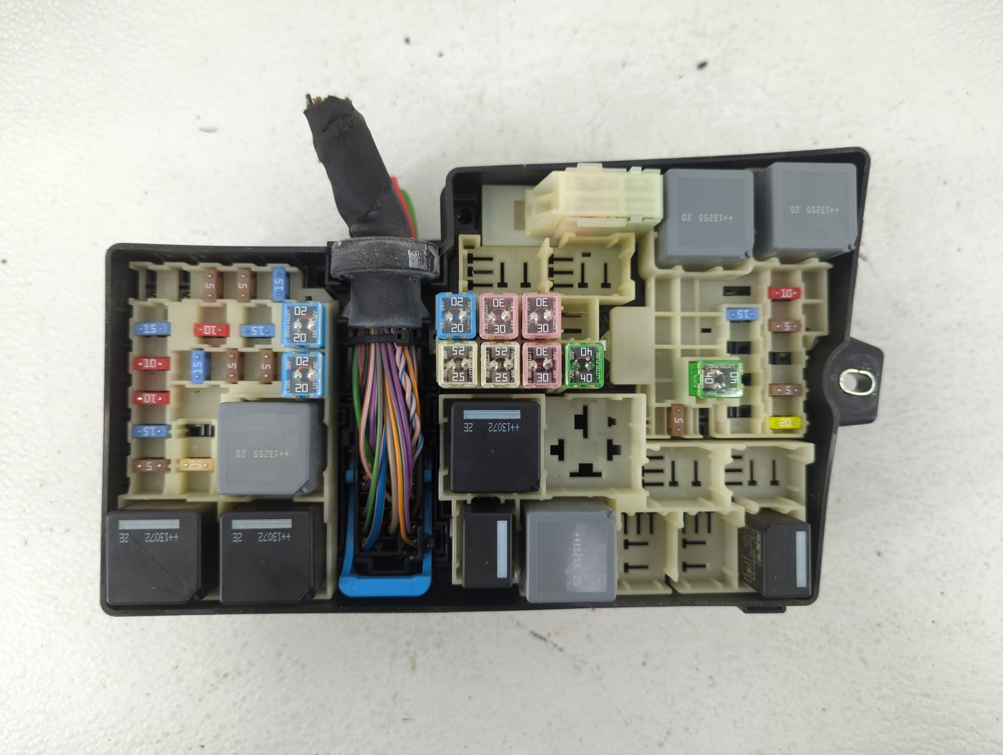 2013-2016 Ford Escape Fusebox Fuse Box Panel Relay Module P/N:AV6T-14A067-AC Fits Fits 2013 2014 2015 2016 OEM Used Auto Par