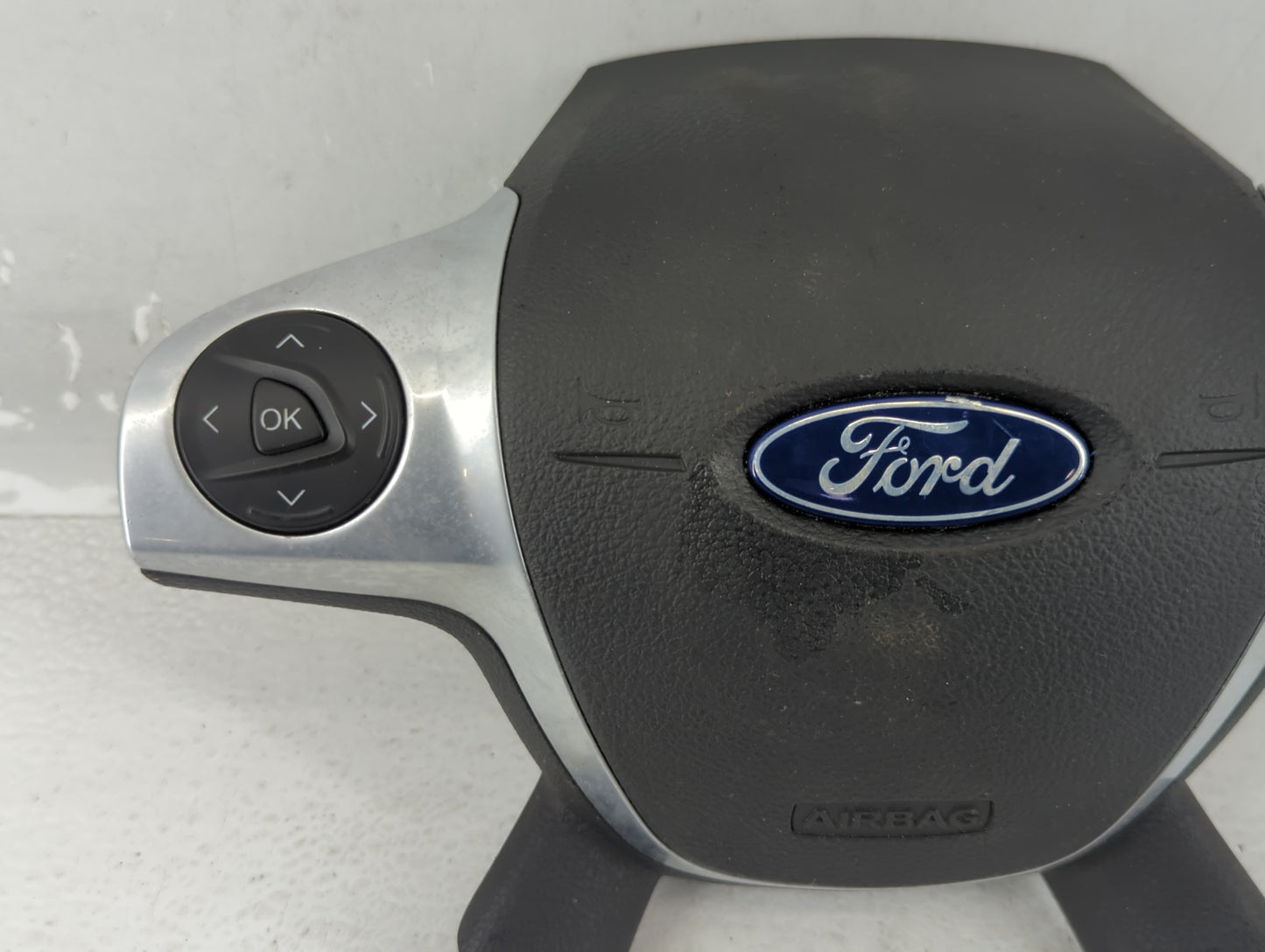 2013-2014 Ford Escape Air Bag Driver Left Steering Wheel Mounted P/N:CJ54 A042B85 Fits Fits 2013 2014 OEM Used Auto Parts - 