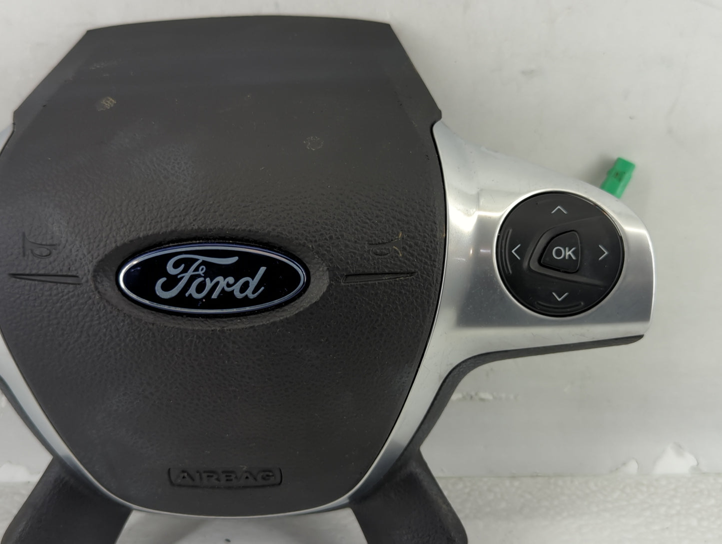2013-2014 Ford Escape Air Bag Driver Left Steering Wheel Mounted P/N:CJ54 A042B85 CC Fits Fits 2013 2014 OEM Used Auto Parts