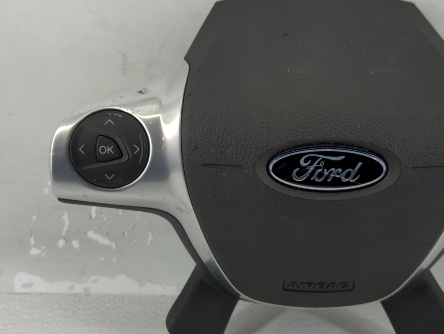 2013-2014 Ford Escape Air Bag Passenger Right Dashboard Oem - Oemusedautoparts1.com