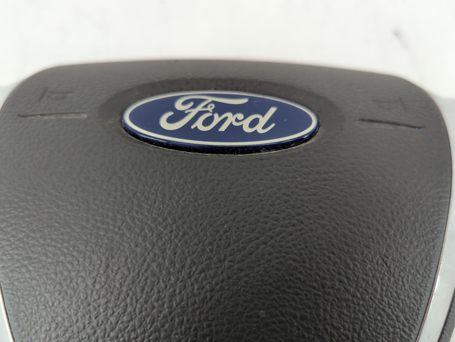 2013-2014 Ford Escape Air Bag Driver Left Steering Wheel Mounted P/N:CJ54 A042B85 CC3 Fits Fits 2013 2014 OEM Used Auto Part