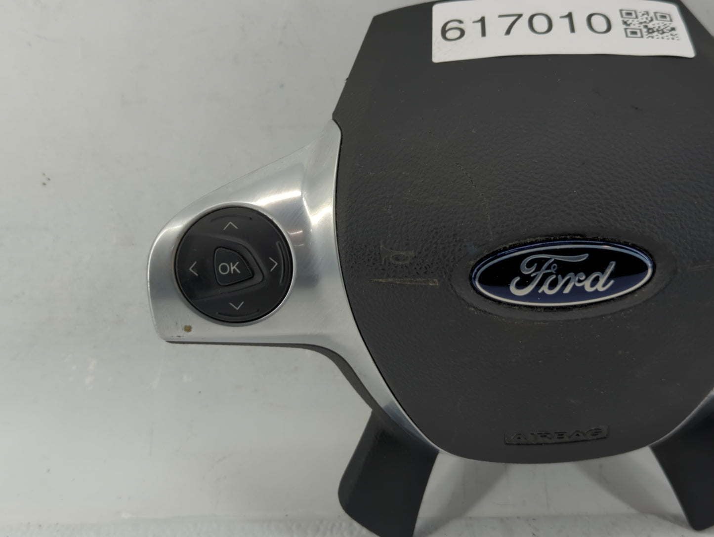 2013-2014 Ford Escape Air Bag Driver Left Steering Wheel Mounted P/N:CJ54 A042B85 BC3 Fits Fits 2013 2014 OEM Used Auto Part
