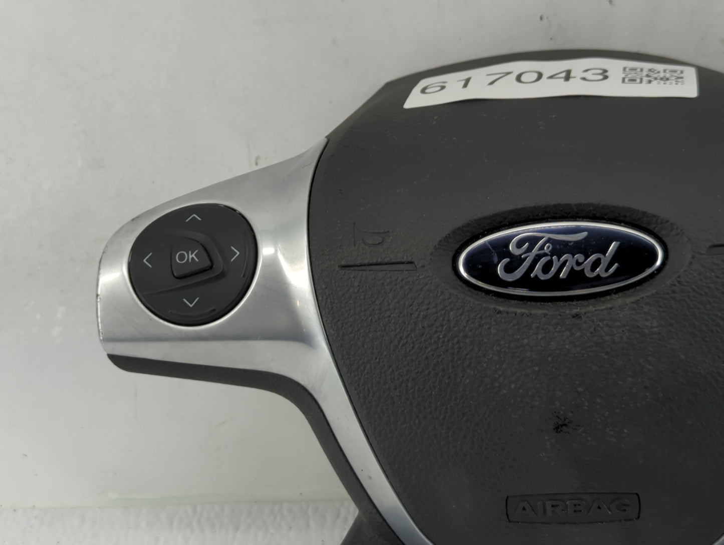 2013-2014 Ford Escape Air Bag Driver Left Steering Wheel Mounted P/N:CJ54 A042B85 BC3 Fits Fits 2013 2014 OEM Used Auto Part
