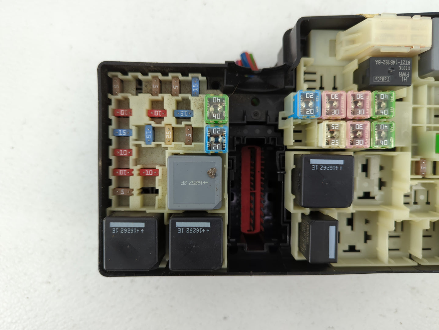 2013-2016 Ford Escape Fusebox Fuse Box Panel Relay Module P/N:AV6T-14A067-AD Fits Fits 2013 2014 2015 2016 OEM Used Auto Par