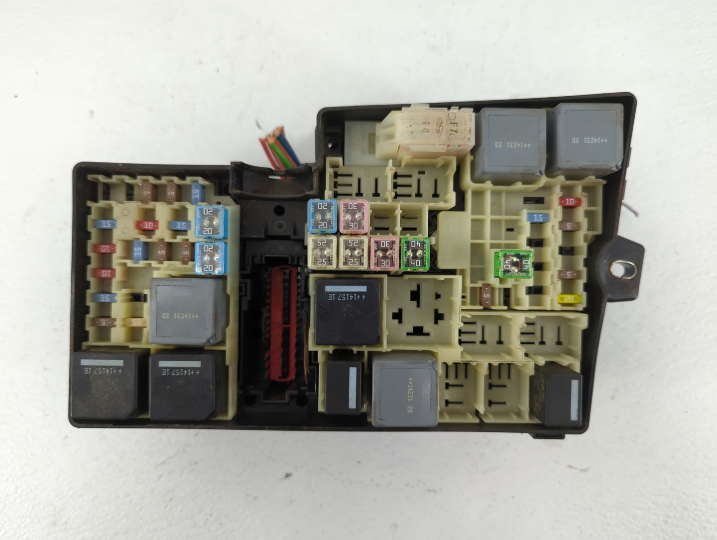 2013-2016 Ford Escape Fusebox Fuse Box Panel Relay Module P/N:AV6T-14A067-AD Fits Fits 2013 2014 2015 2016 OEM Used Auto Par