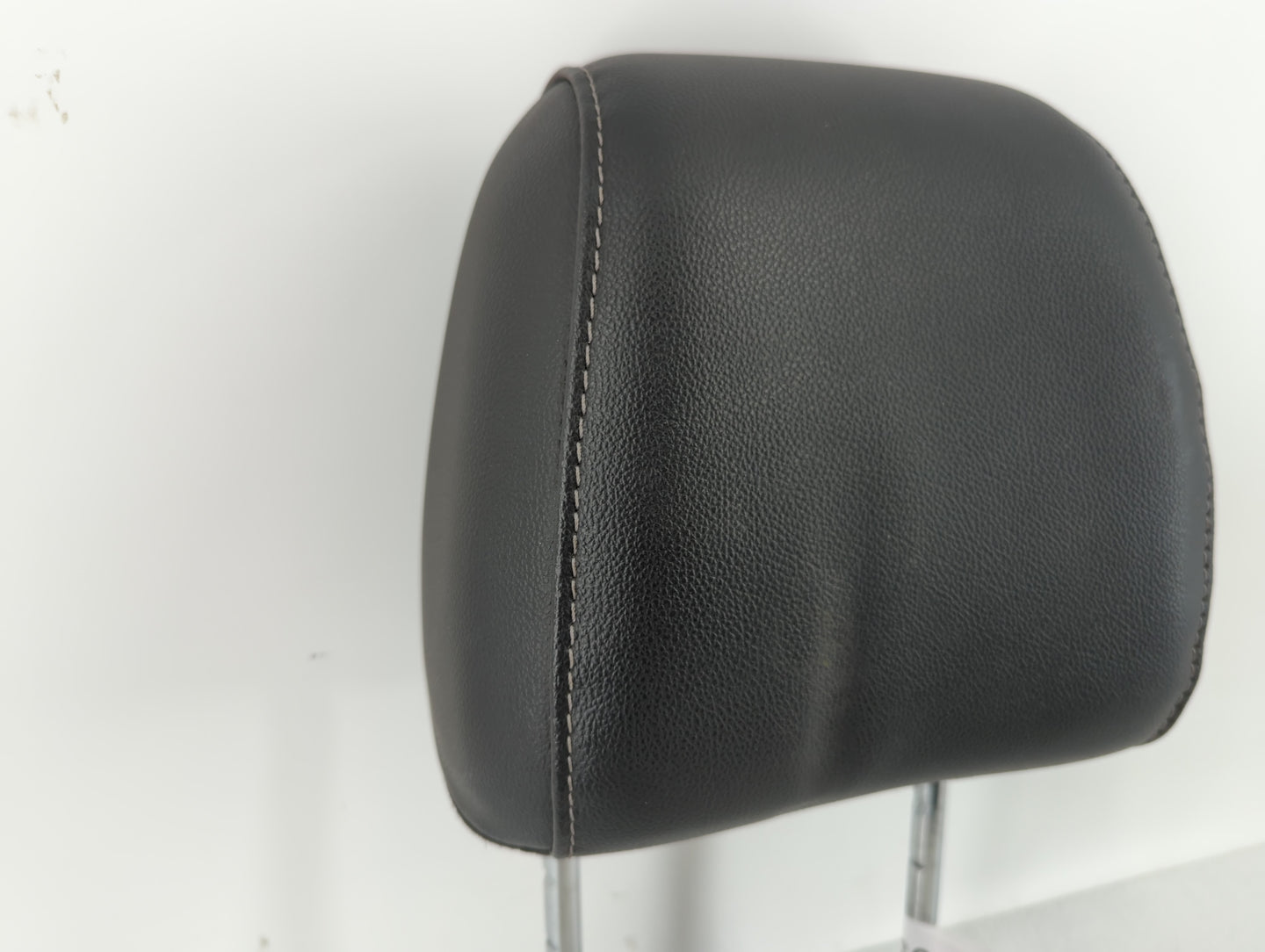2014 Ford Escape Headrest Head Rest Front Driver Passenger Seat Black - Oemusedautoparts1.com
