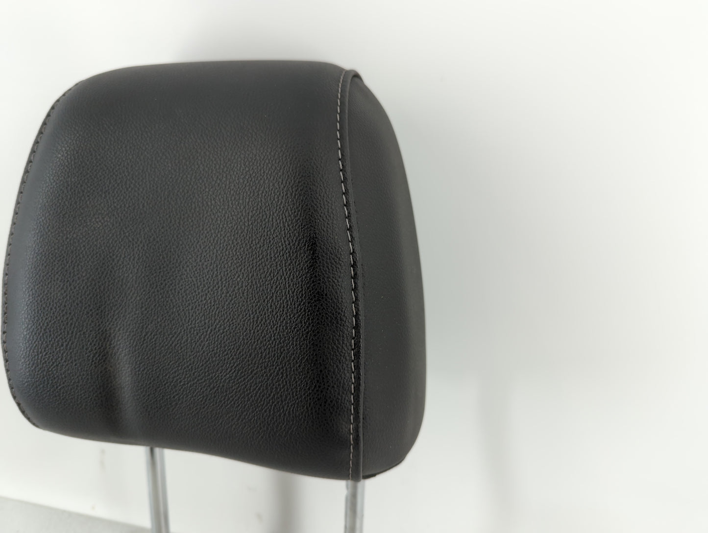 2014 Ford Escape Headrest Head Rest Front Driver Passenger Seat Black - Oemusedautoparts1.com
