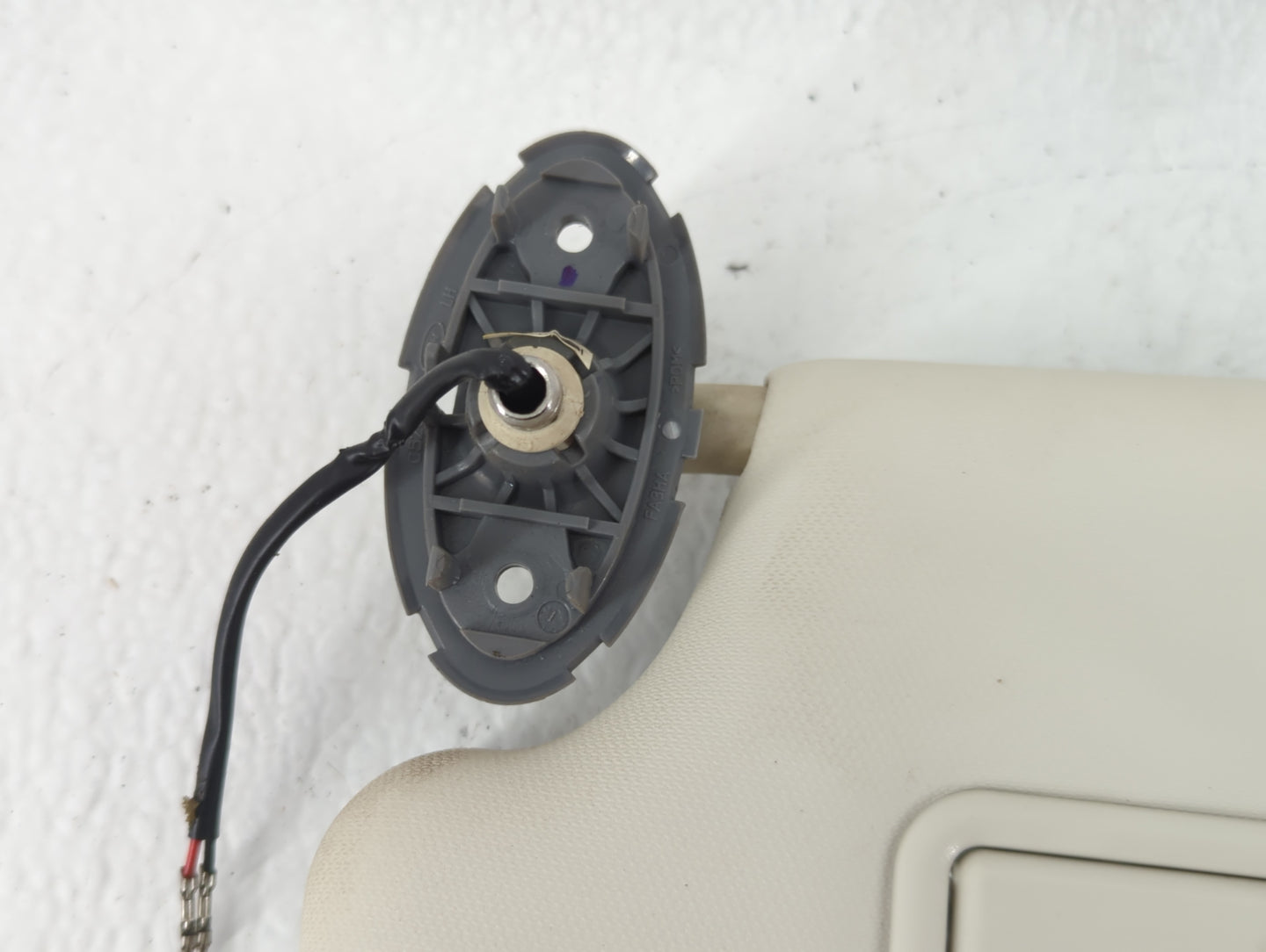 2013-2019 Ford Escape Sun Visor Shade Replacement Driver Left Mirror Fits Fits 2013 2014 2015 2016 2017 2018 2019 OEM Used A