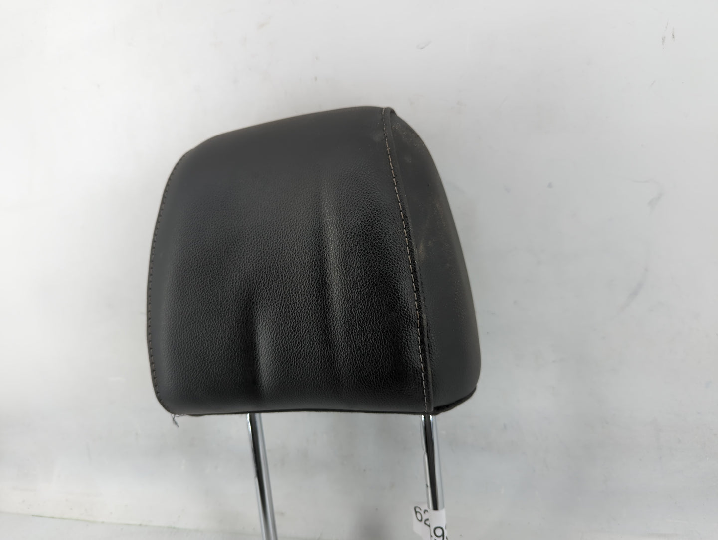 2014 Ford Escape Headrest Head Rest Front Driver Passenger Seat Fits OEM Used Auto Parts - Oemusedautoparts1.com