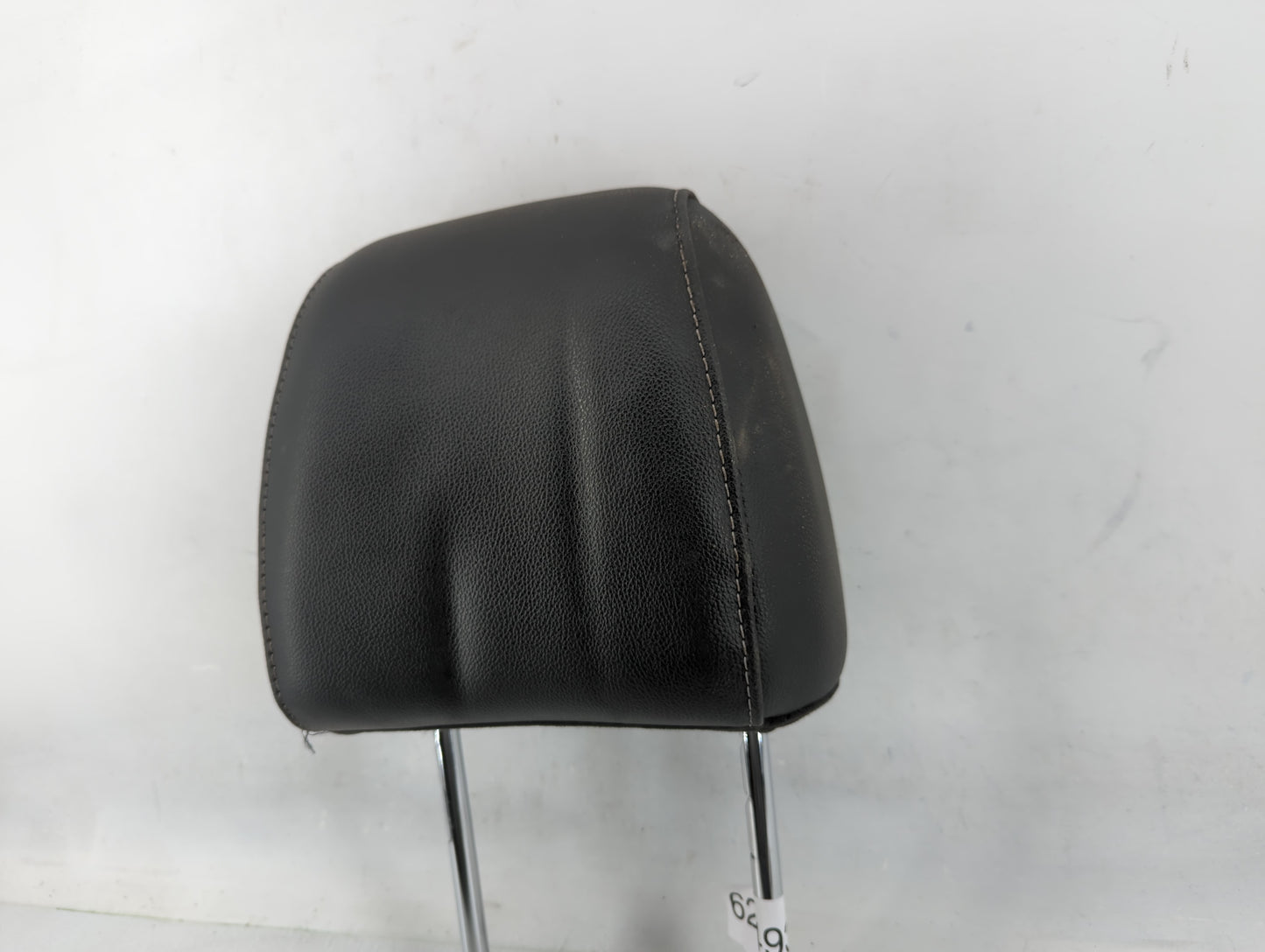 2014 Ford Escape Headrest Head Rest Front Driver Passenger Seat Fits OEM Used Auto Parts - Oemusedautoparts1.com