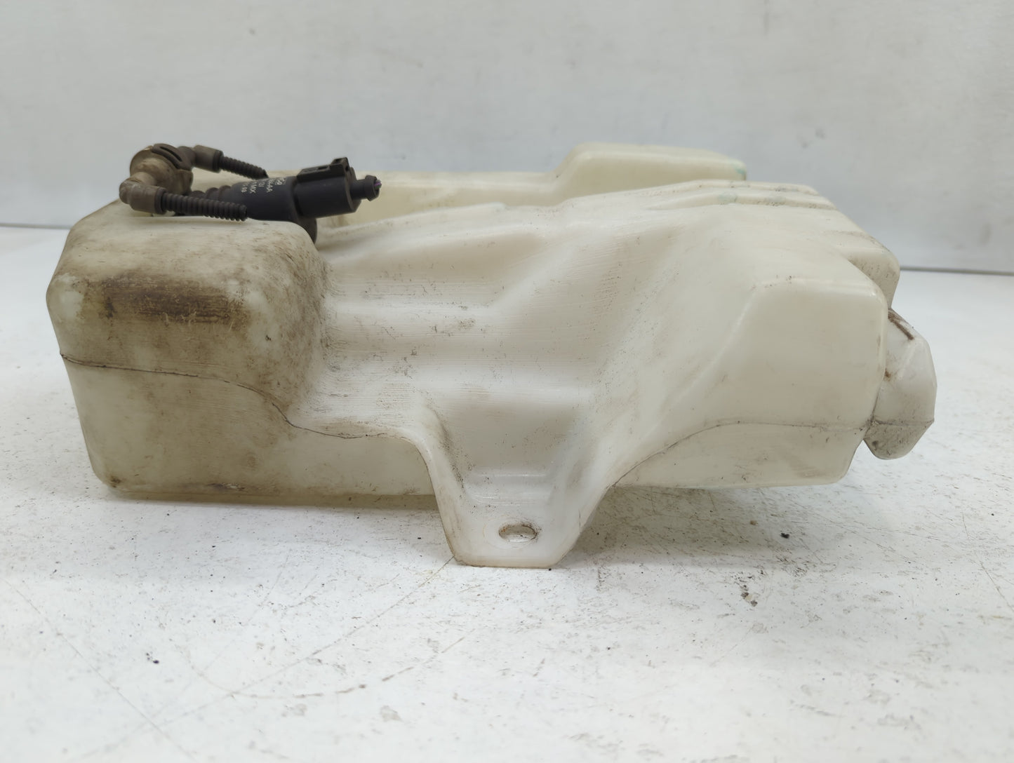 2013-2014 Ford Escape Windshield Washer Fluid Reservoir Bottle Oem - Oemusedautoparts1.com