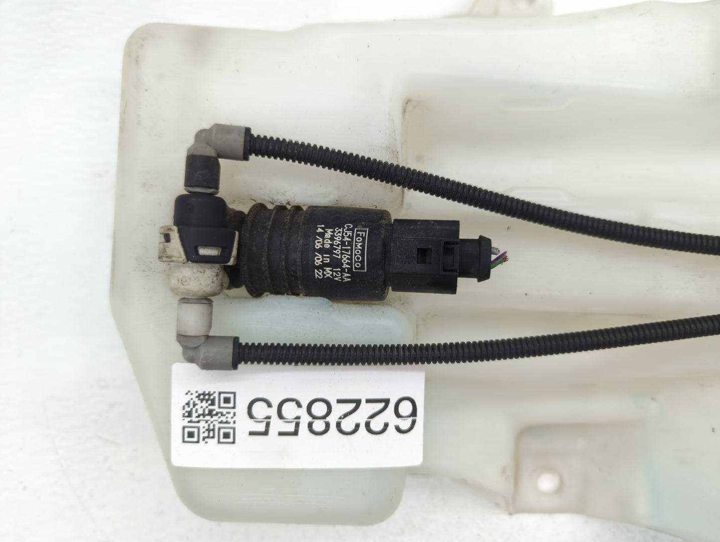 2013-2014 Ford Escape Windshield Washer Fluid Reservoir Bottle Oem - Oemusedautoparts1.com