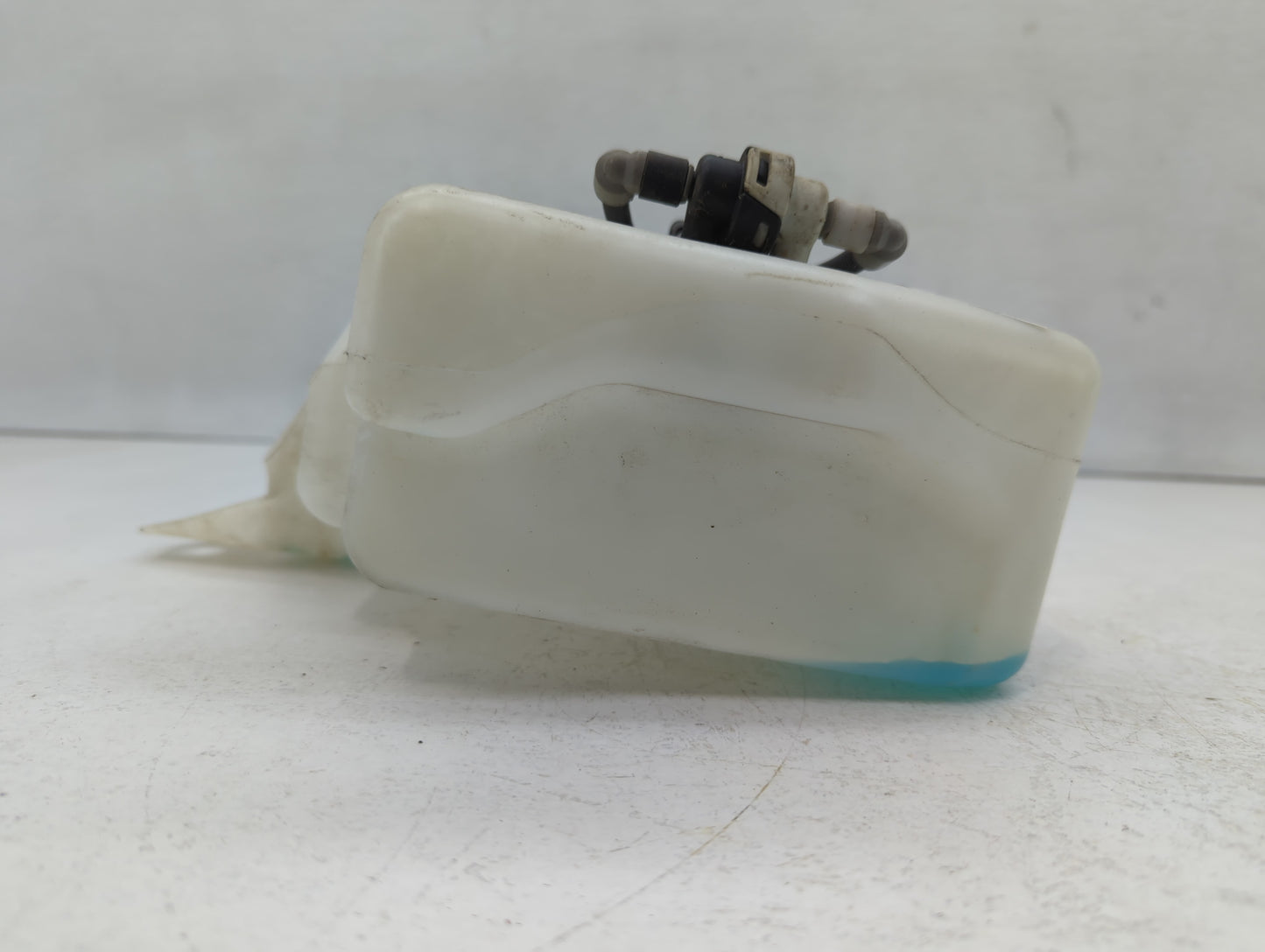 2013-2014 Ford Escape Windshield Washer Fluid Reservoir Bottle Oem - Oemusedautoparts1.com