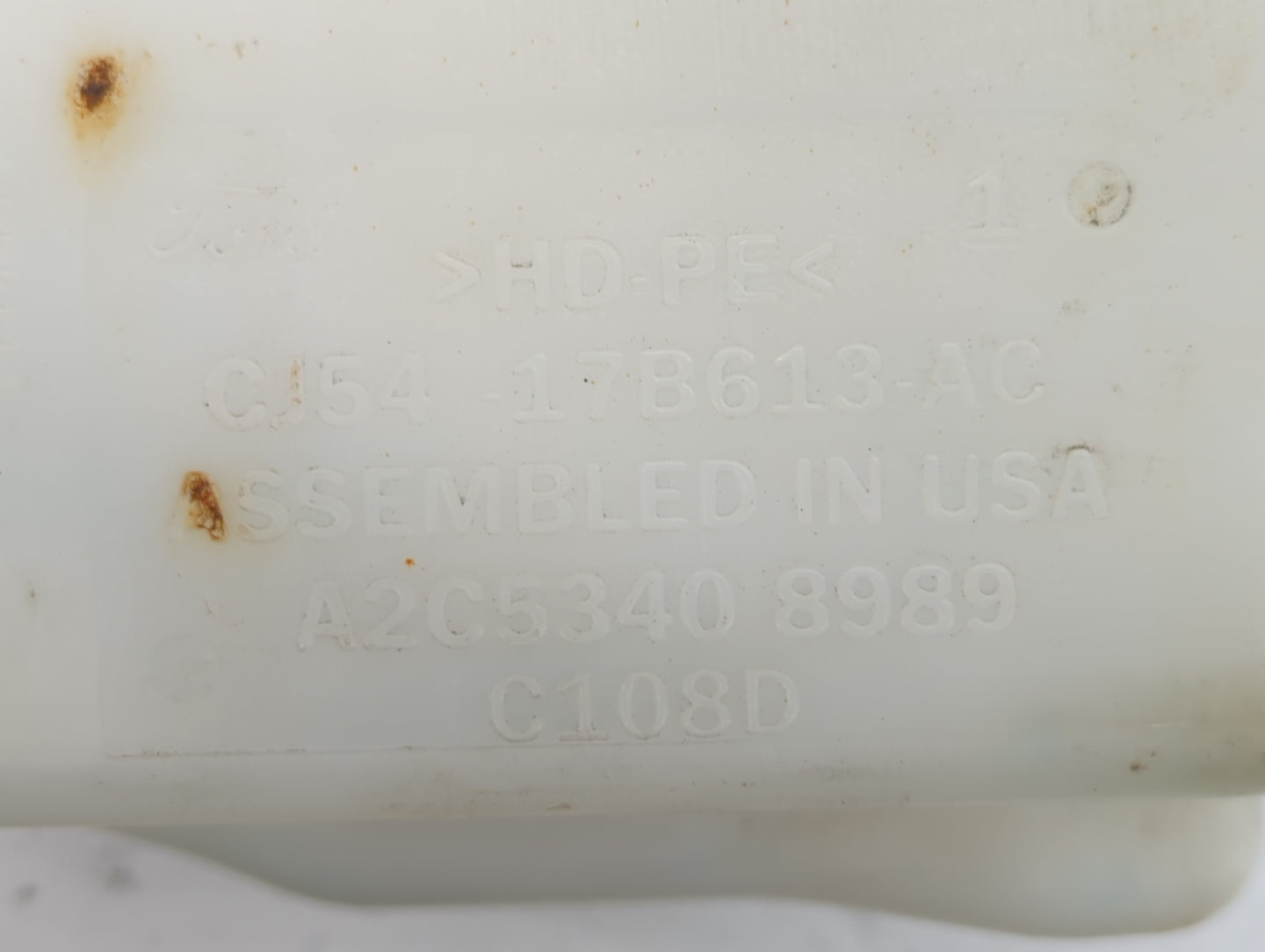 2013-2014 Ford Escape Windshield Washer Fluid Reservoir Bottle Oem - Oemusedautoparts1.com