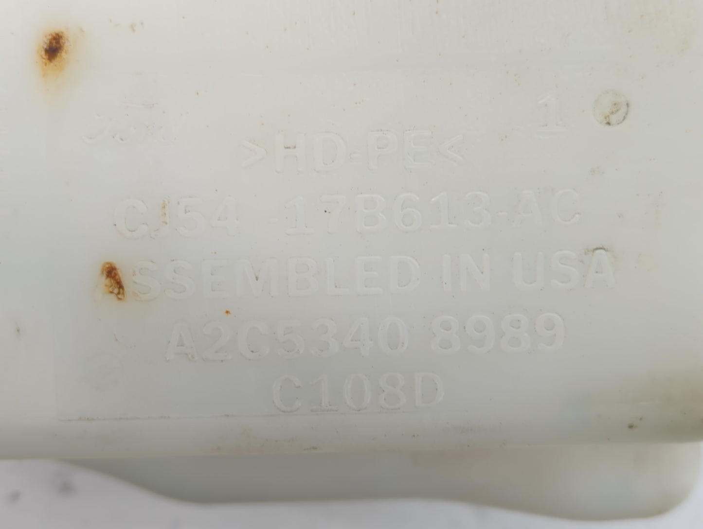 2013-2014 Ford Escape Windshield Washer Fluid Reservoir Bottle Oem - Oemusedautoparts1.com