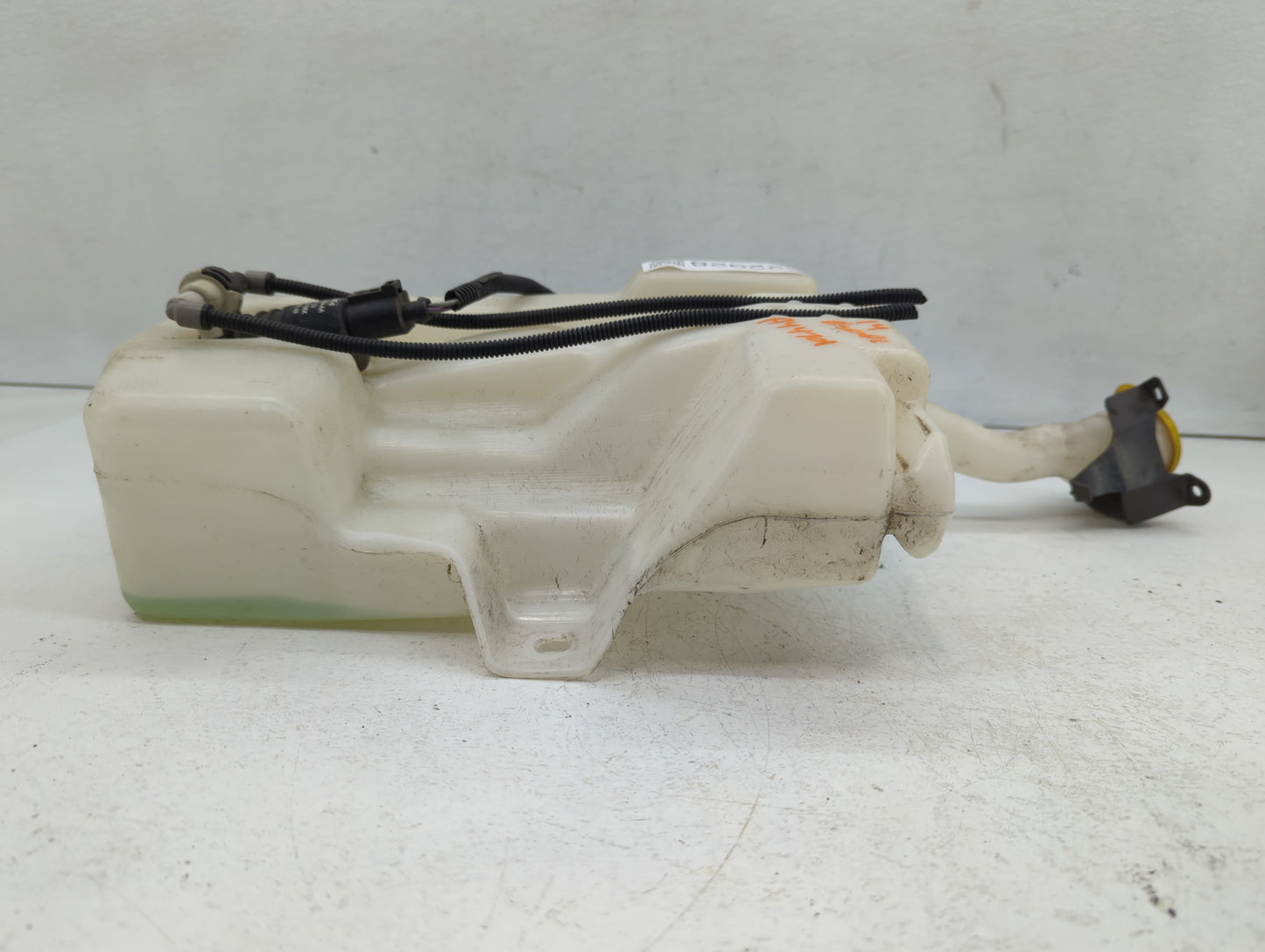 2013-2014 Ford Escape Windshield Washer Fluid Reservoir Bottle 622928 - Oemusedautoparts1.com