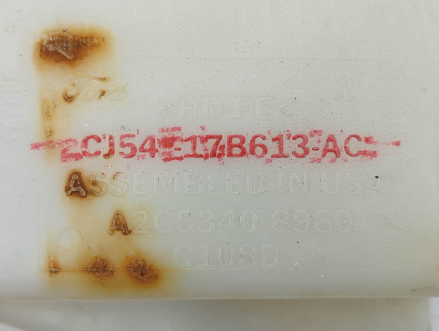 2013-2014 Ford Escape Windshield Washer Fluid Reservoir Bottle Oem - Oemusedautoparts1.com
